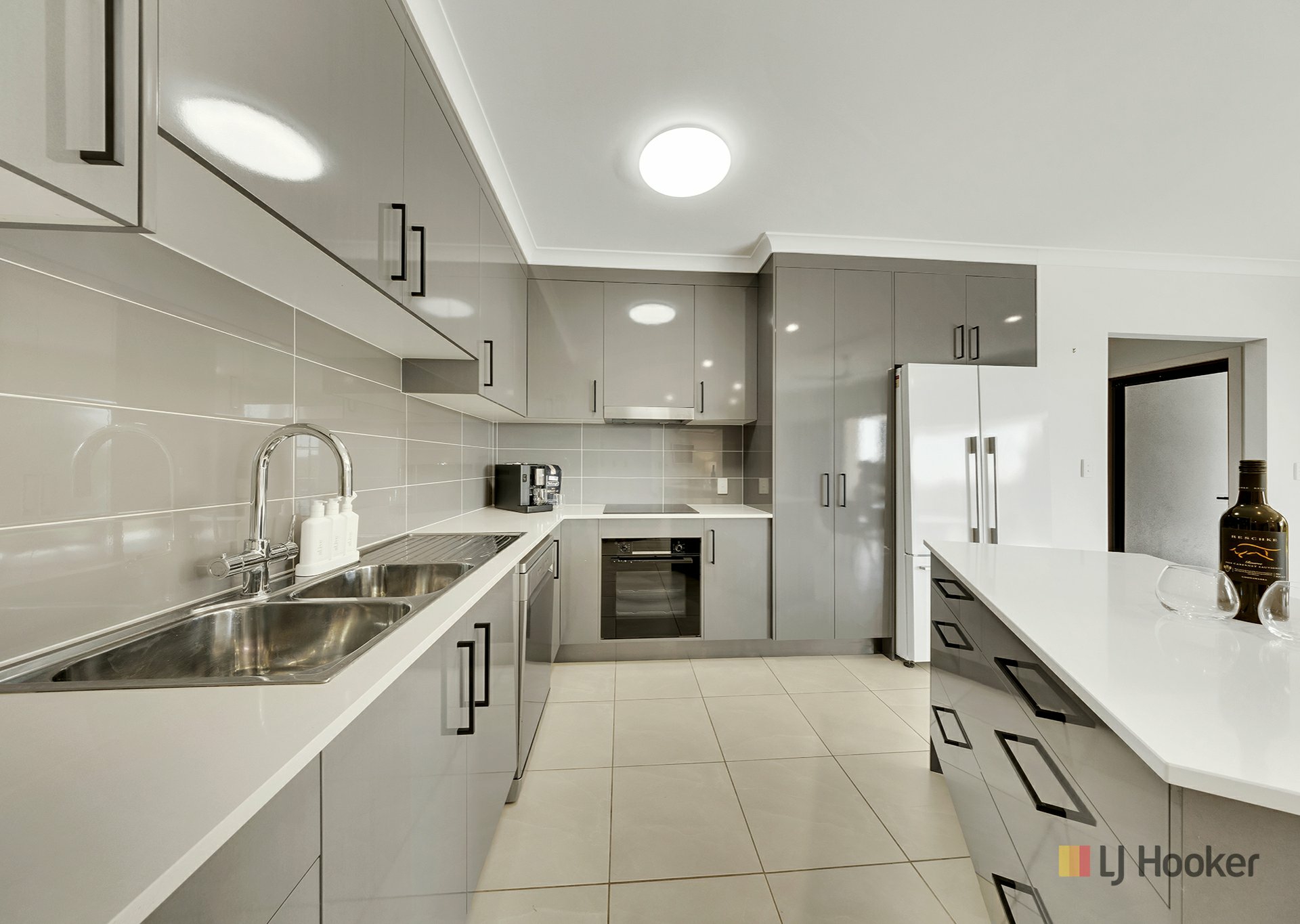 4 Tiller Street — photo 7 of 30