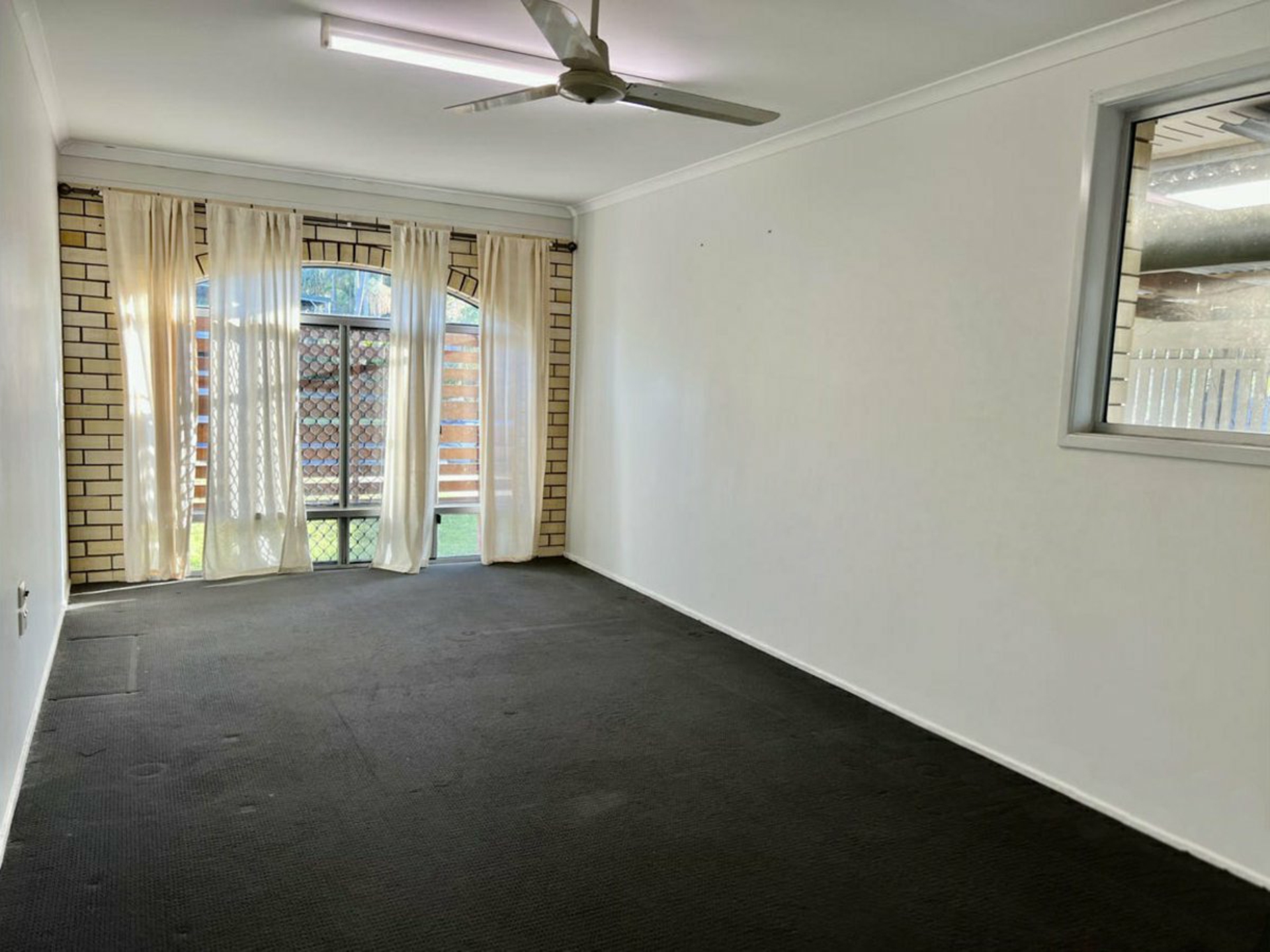 5 Canberra Street — photo 8 of 10