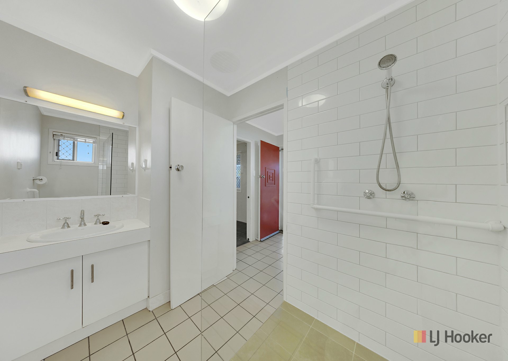 13 Hansen Crescent — photo 11 of 21
