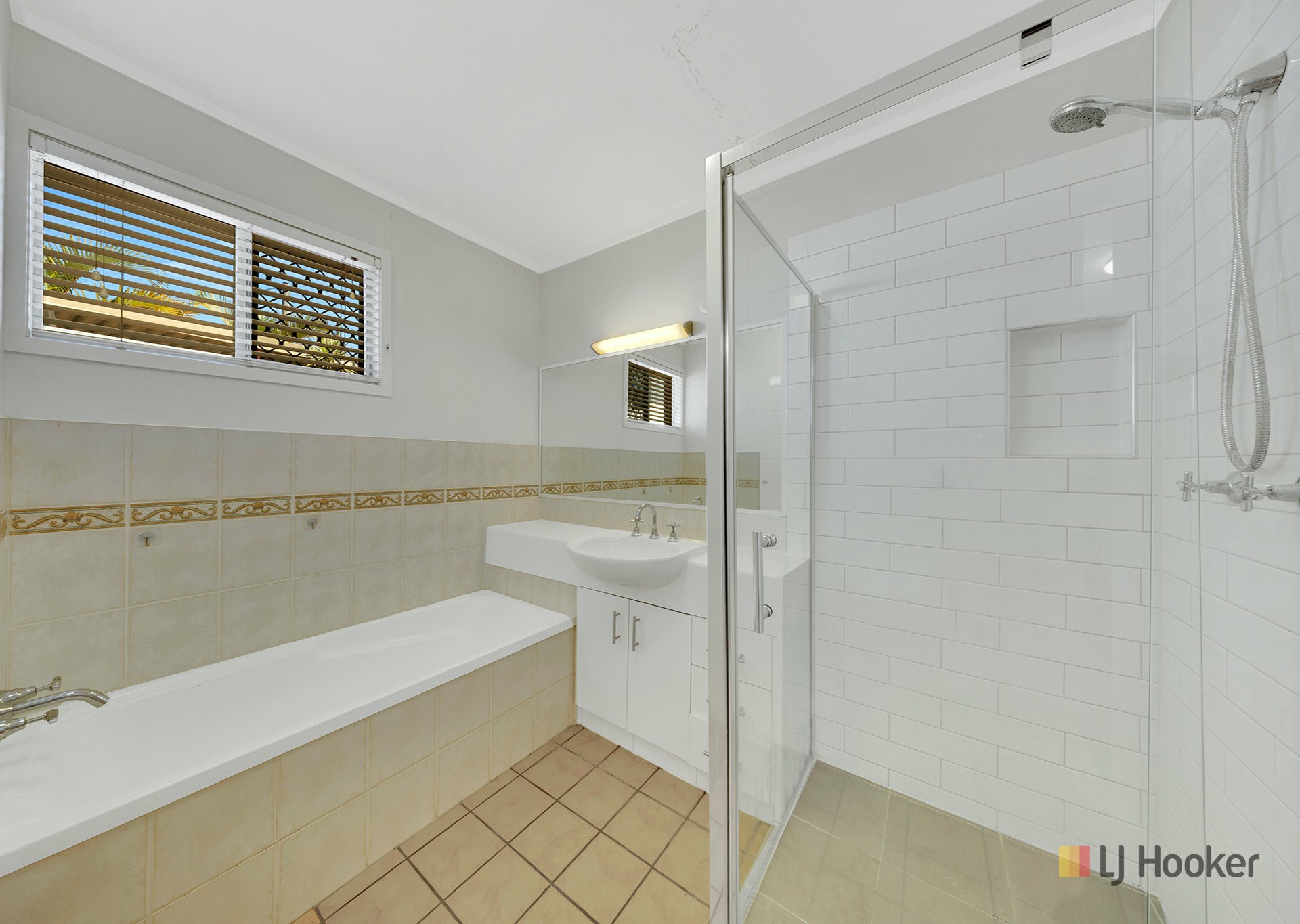 13 Hansen Crescent — photo 12 of 21