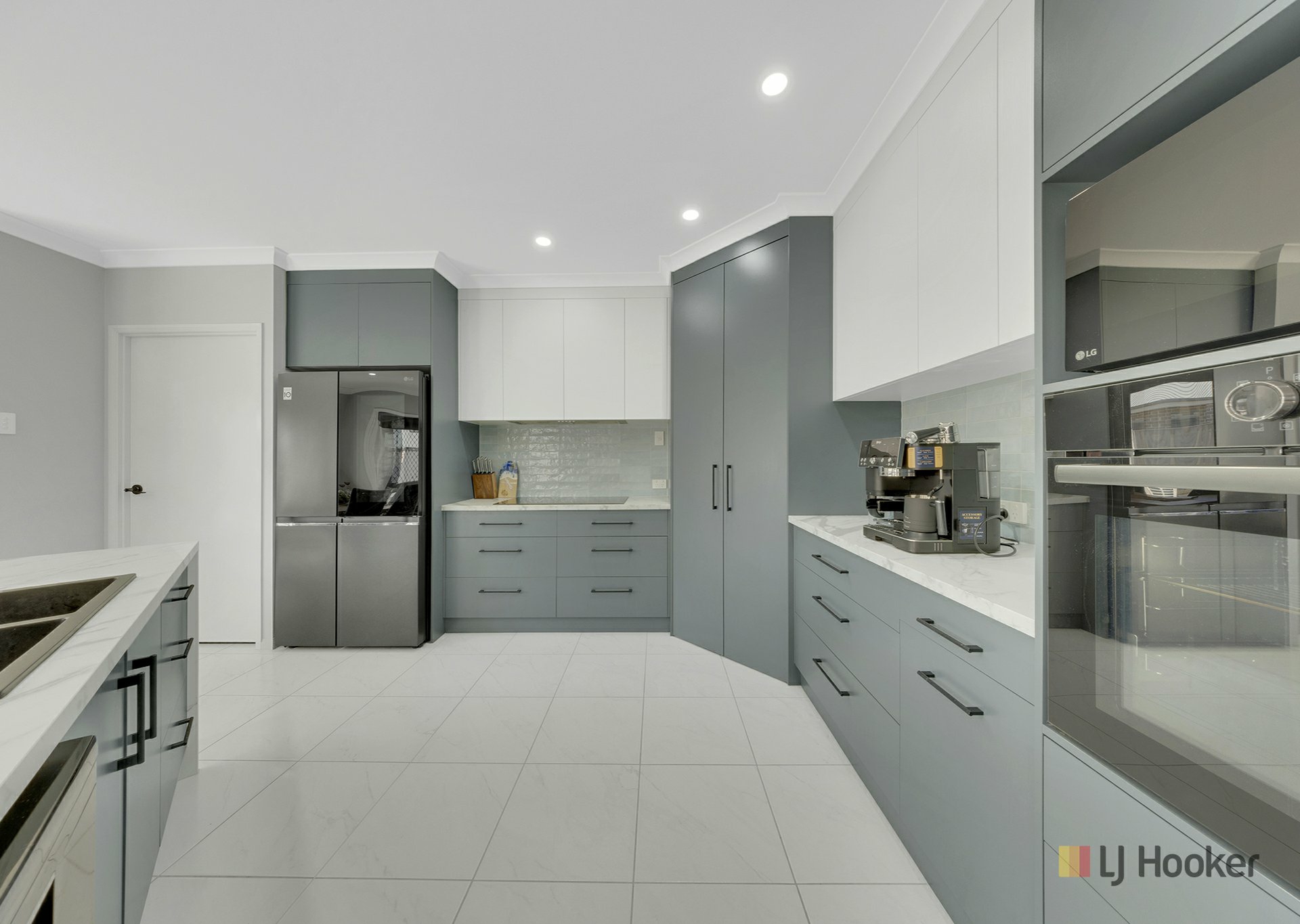 10 Buchanen Street — photo 6 of 21