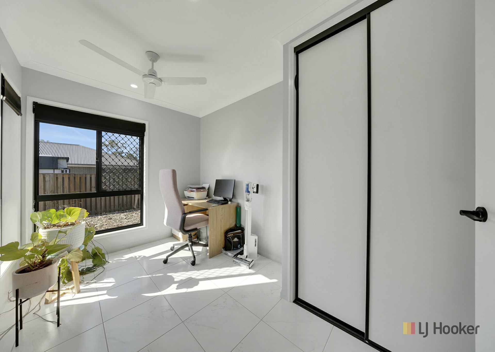 10 Buchanen Street — photo 14 of 21