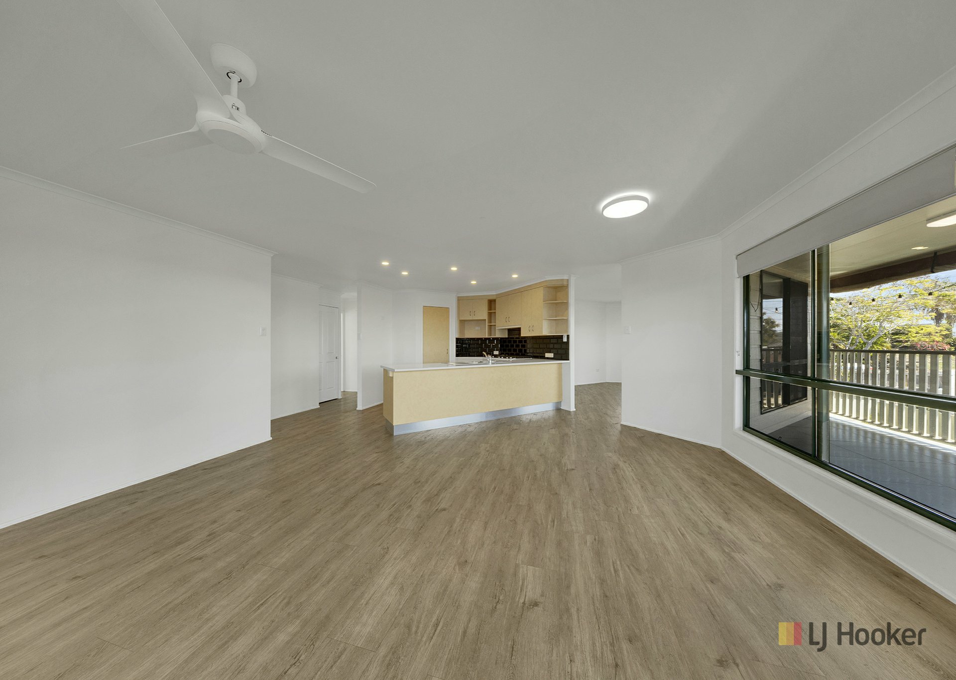 83 Hampton Drive — photo 4 of 25