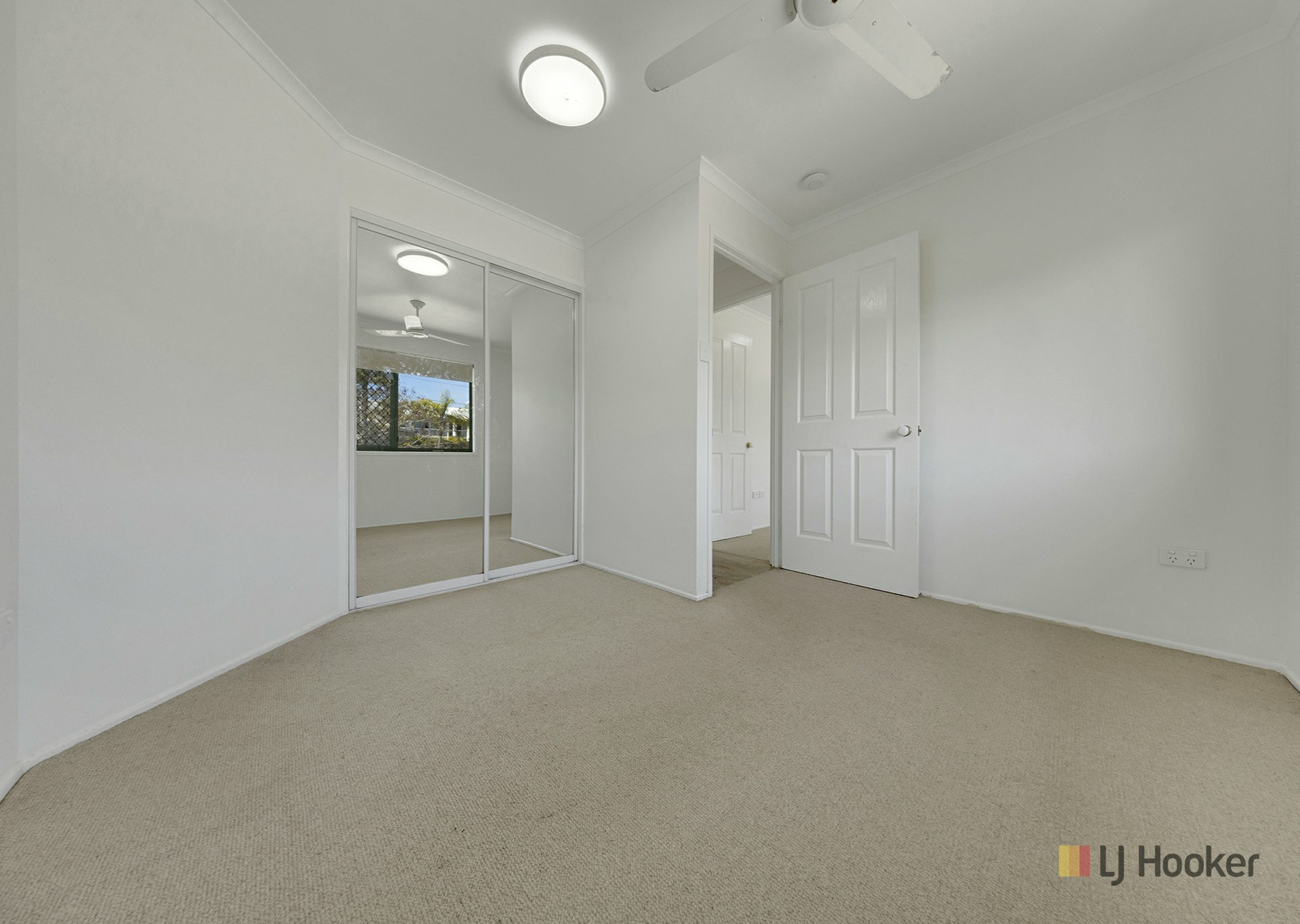 83 Hampton Drive — photo 9 of 25