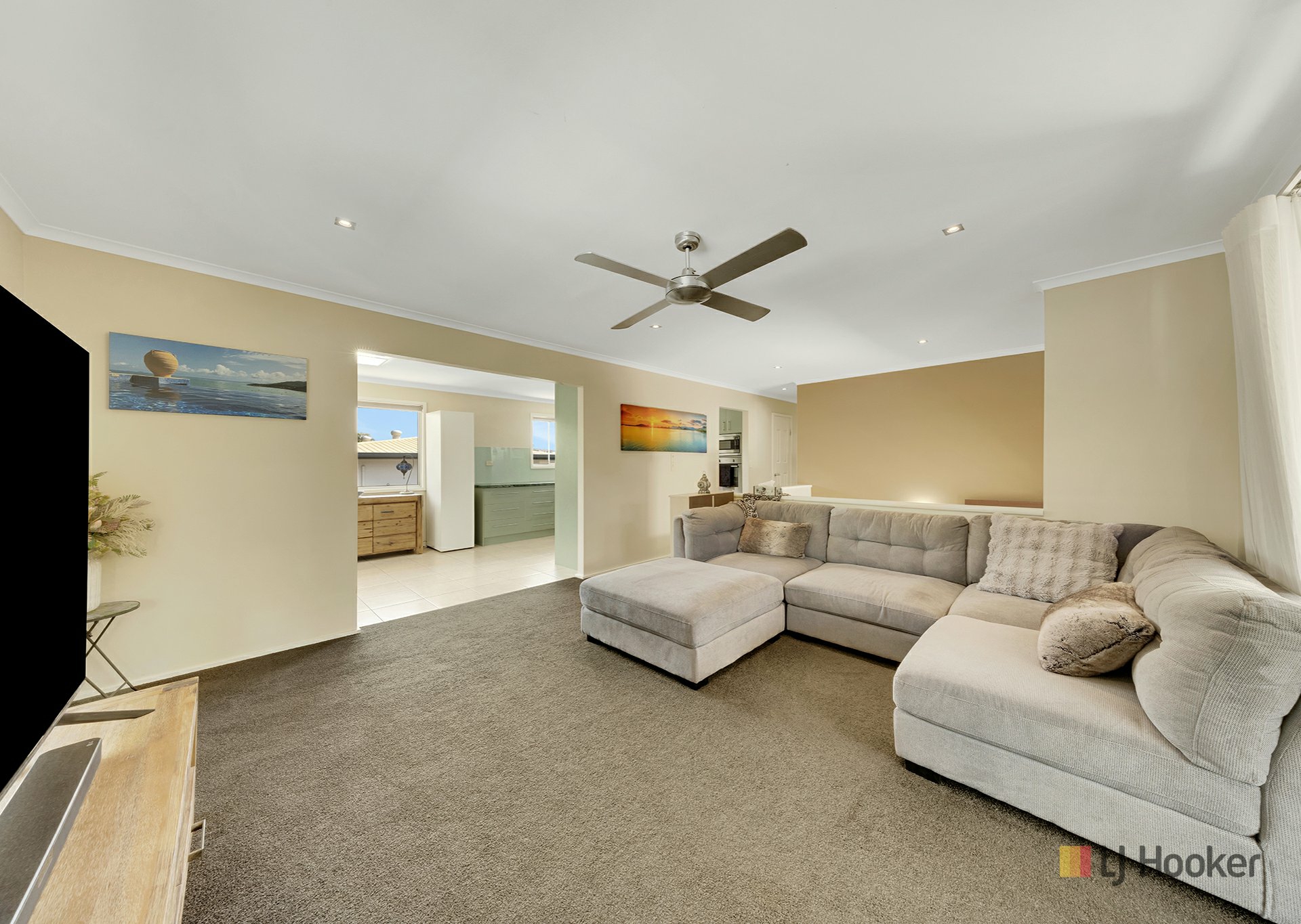 121 Tarcoola Drive — photo 3 of 20