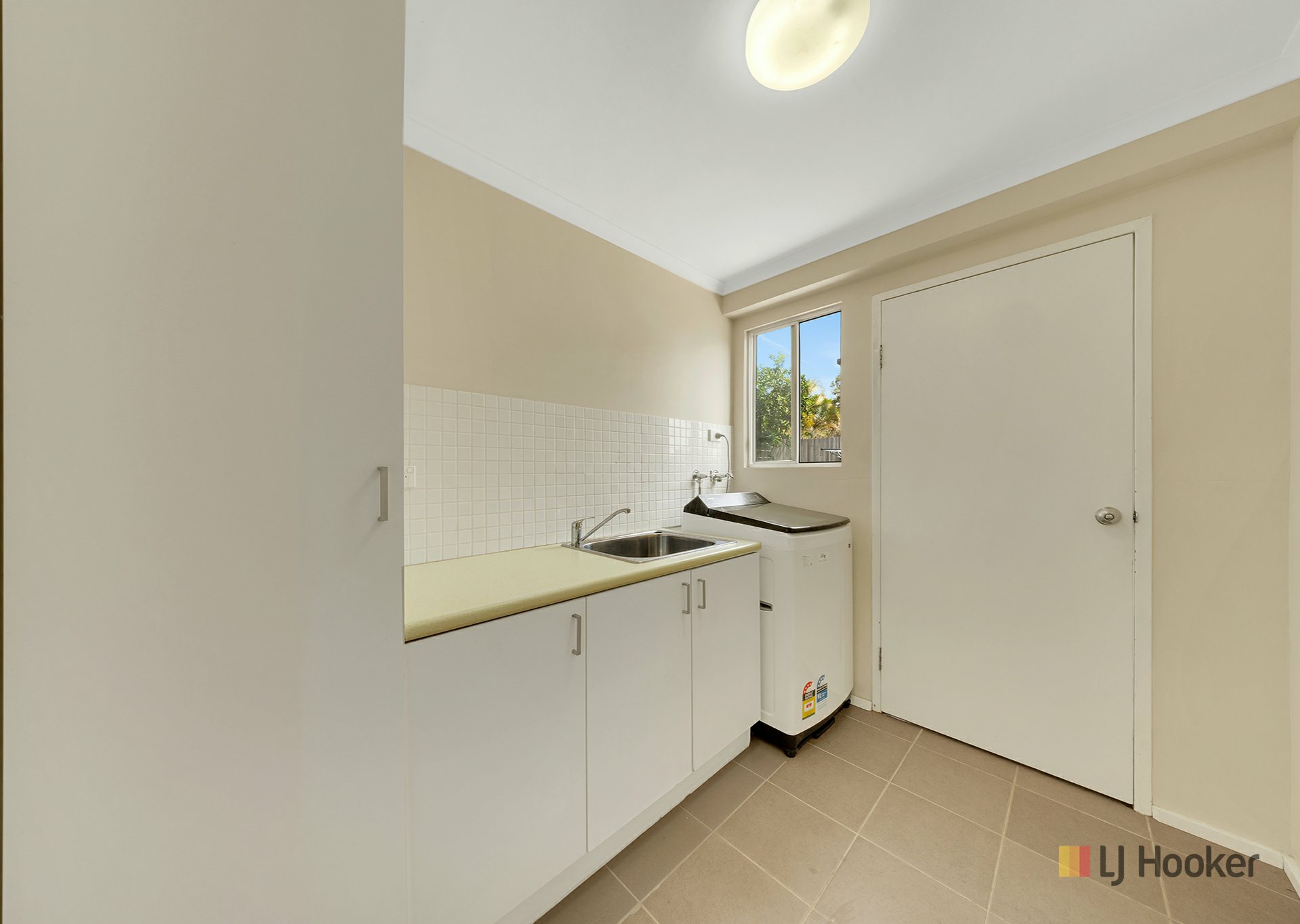 121 Tarcoola Drive — photo 10 of 20