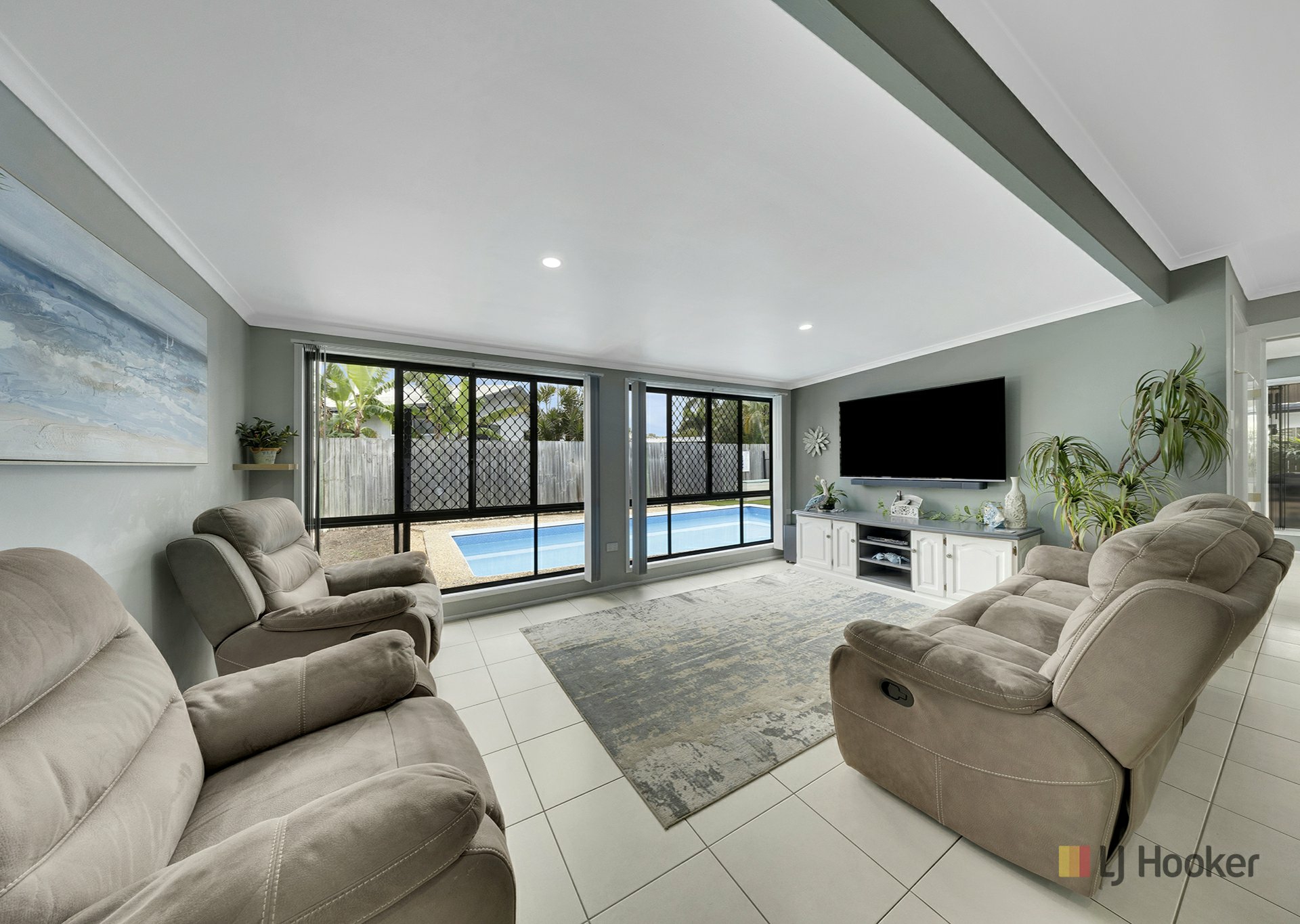 13 Alkina Crescent — photo 3 of 22