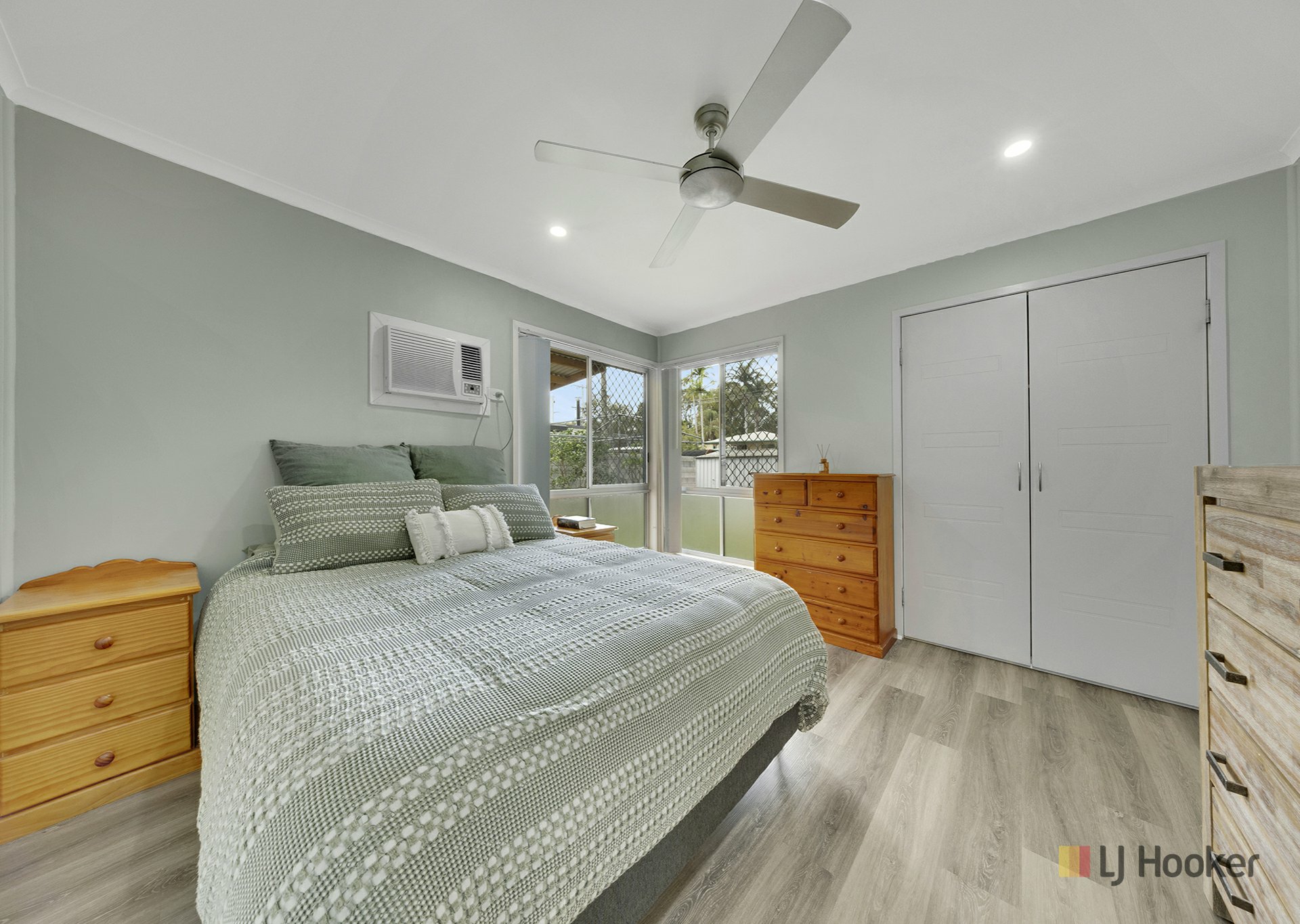 13 Alkina Crescent — photo 11 of 22