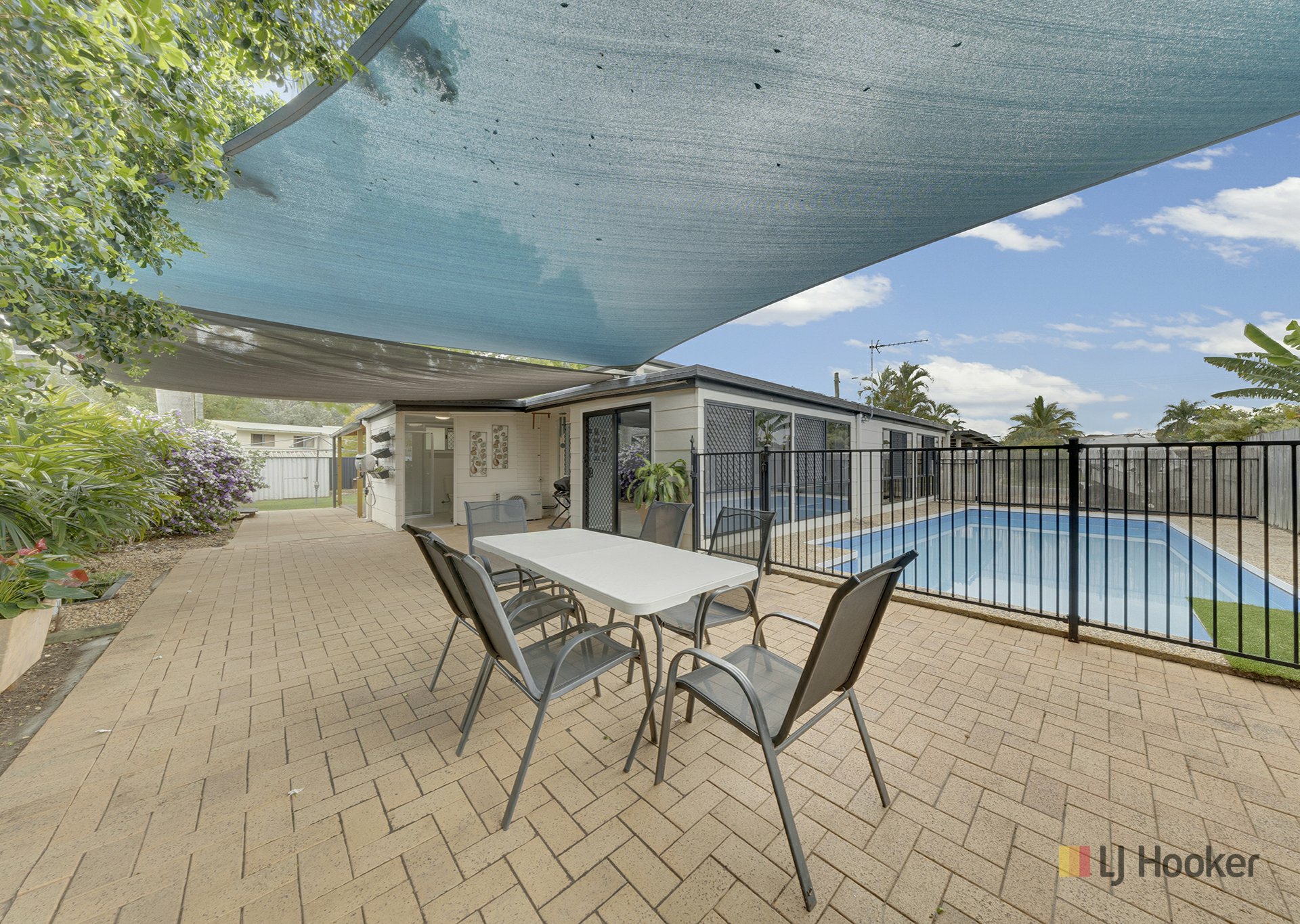 13 Alkina Crescent — photo 15 of 22