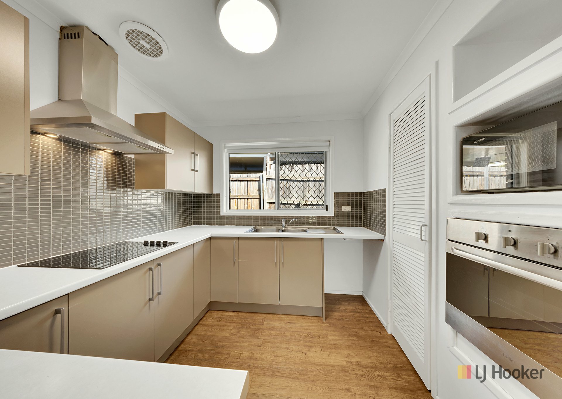 17 Wedge Street — photo 5 of 19