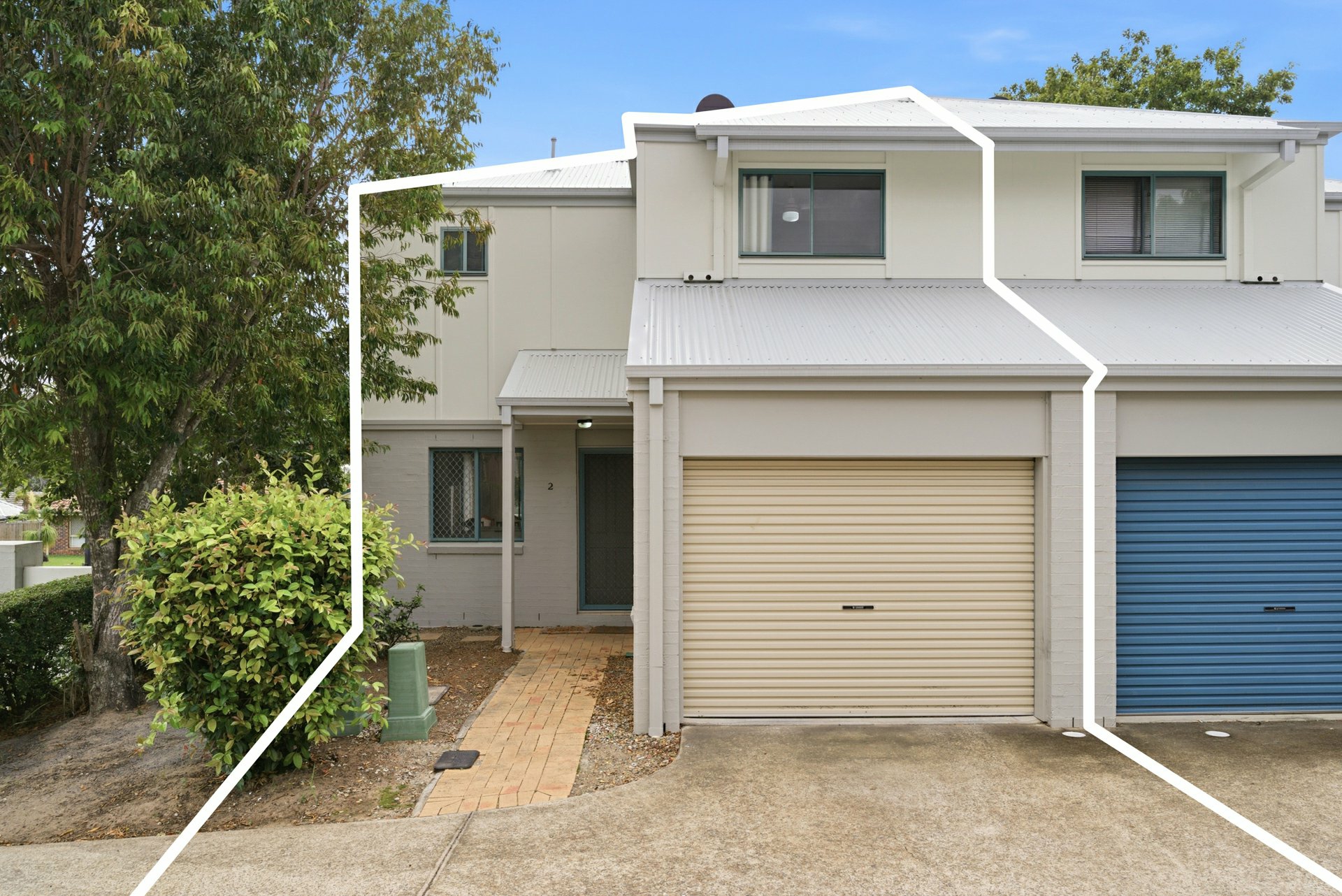 Unit 2/11 Oakmont Avenue — photo from LJ Hooker Browns Plains