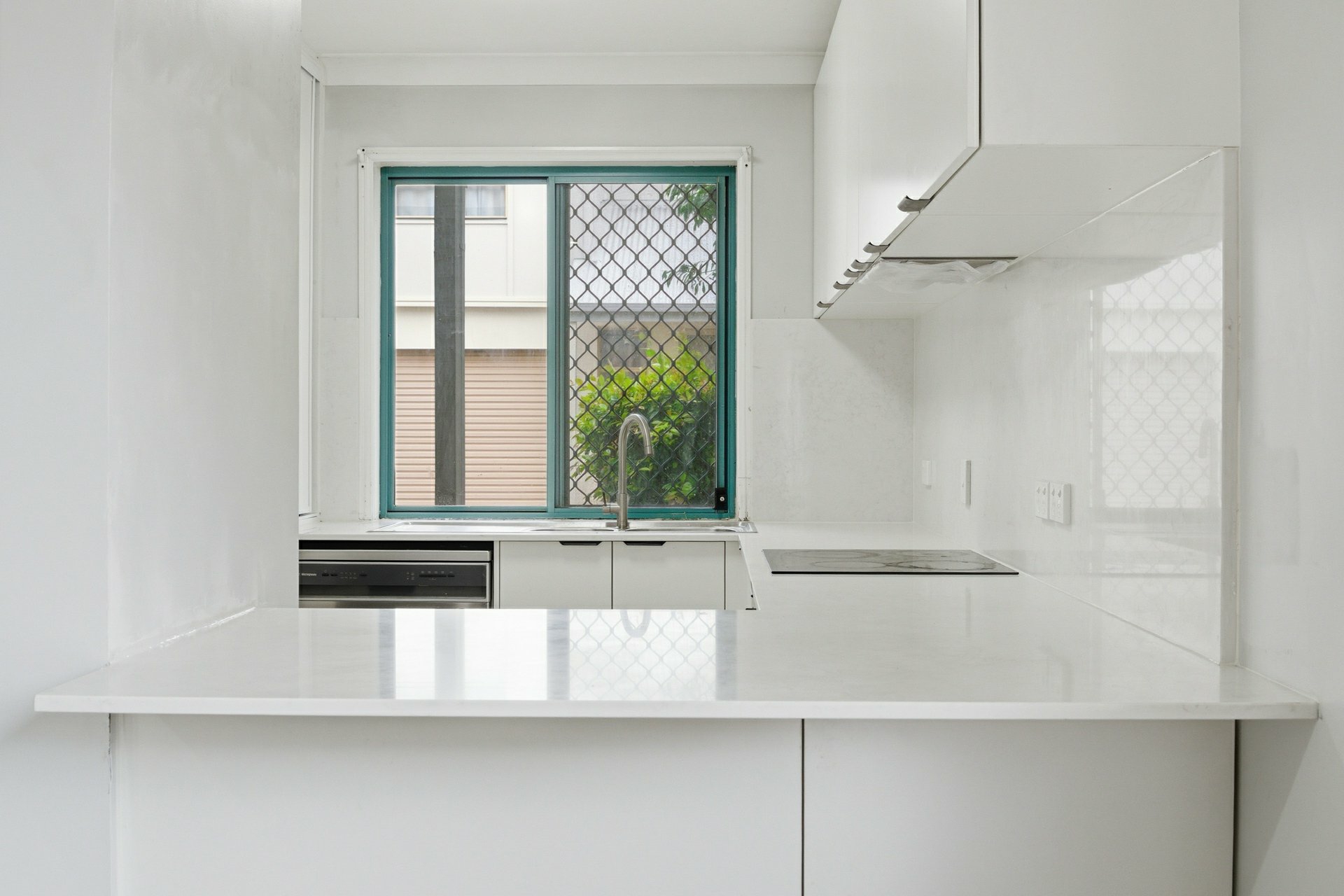 Unit 2/11 Oakmont Avenue — photo 6 of 22
