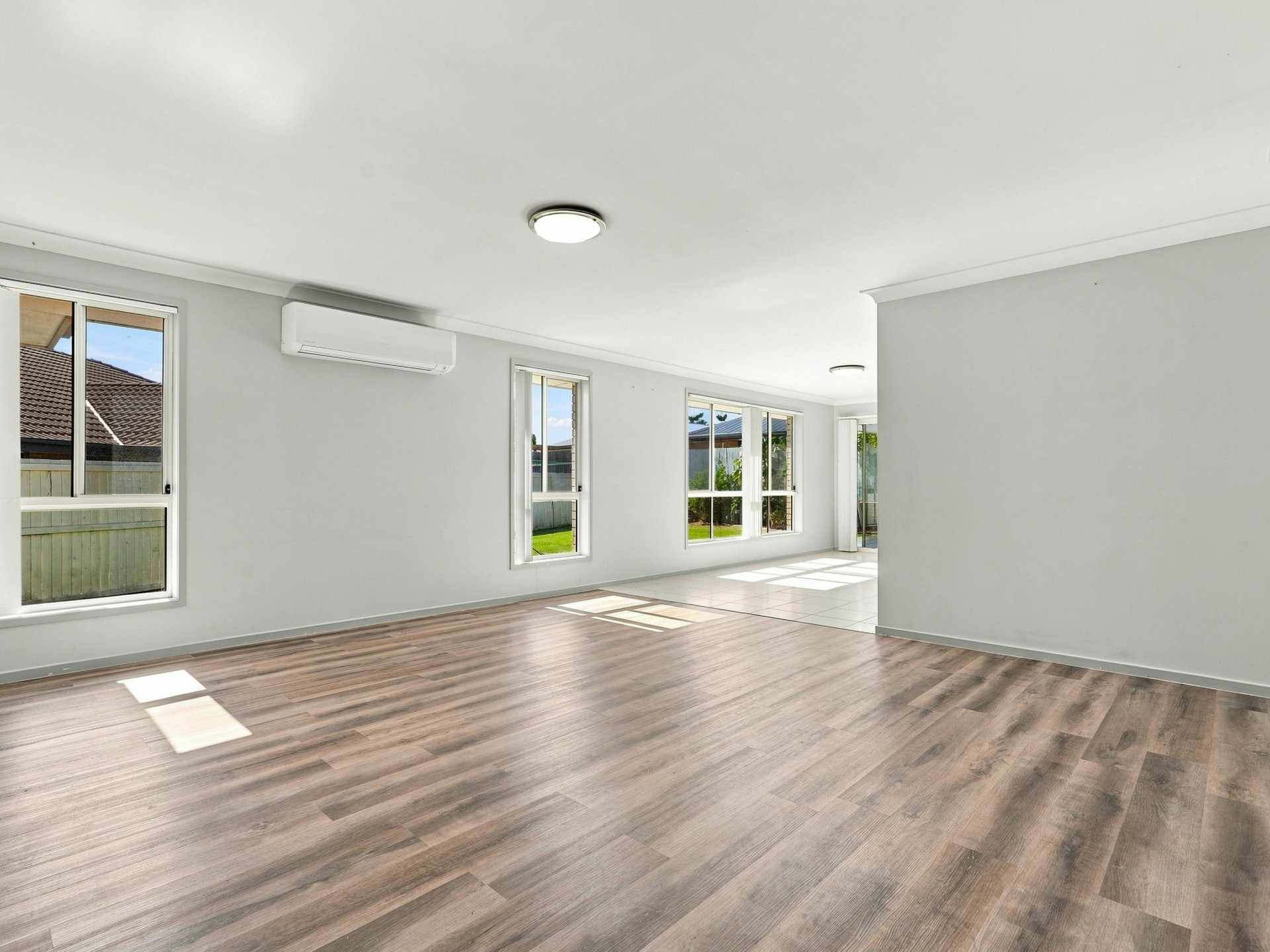 14 Cordeaux Crescent — photo 18 of 26