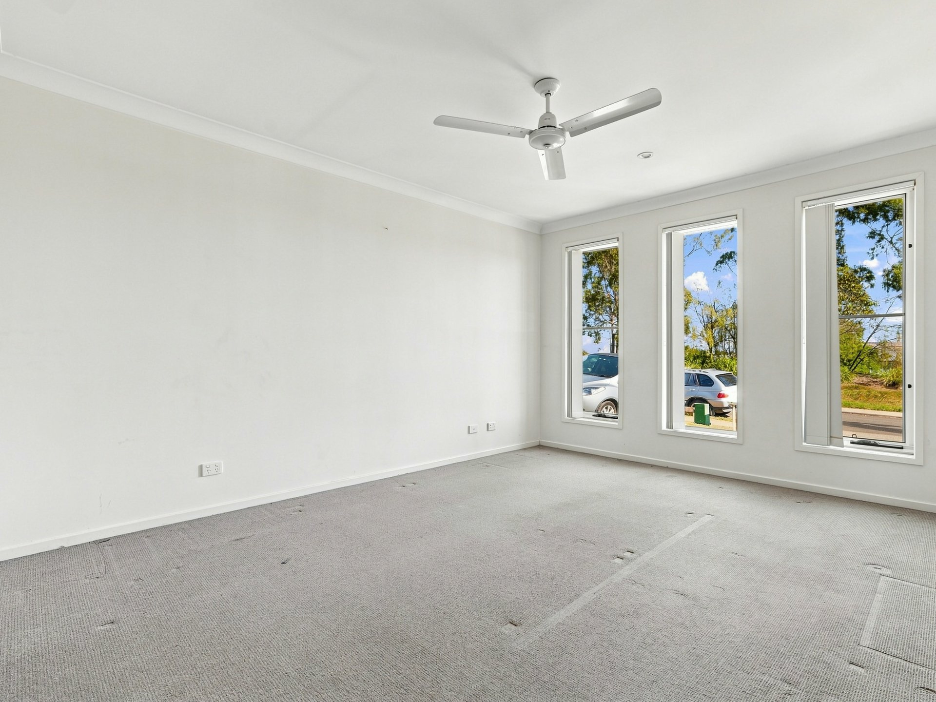 14 Cordeaux Crescent — photo 22 of 26