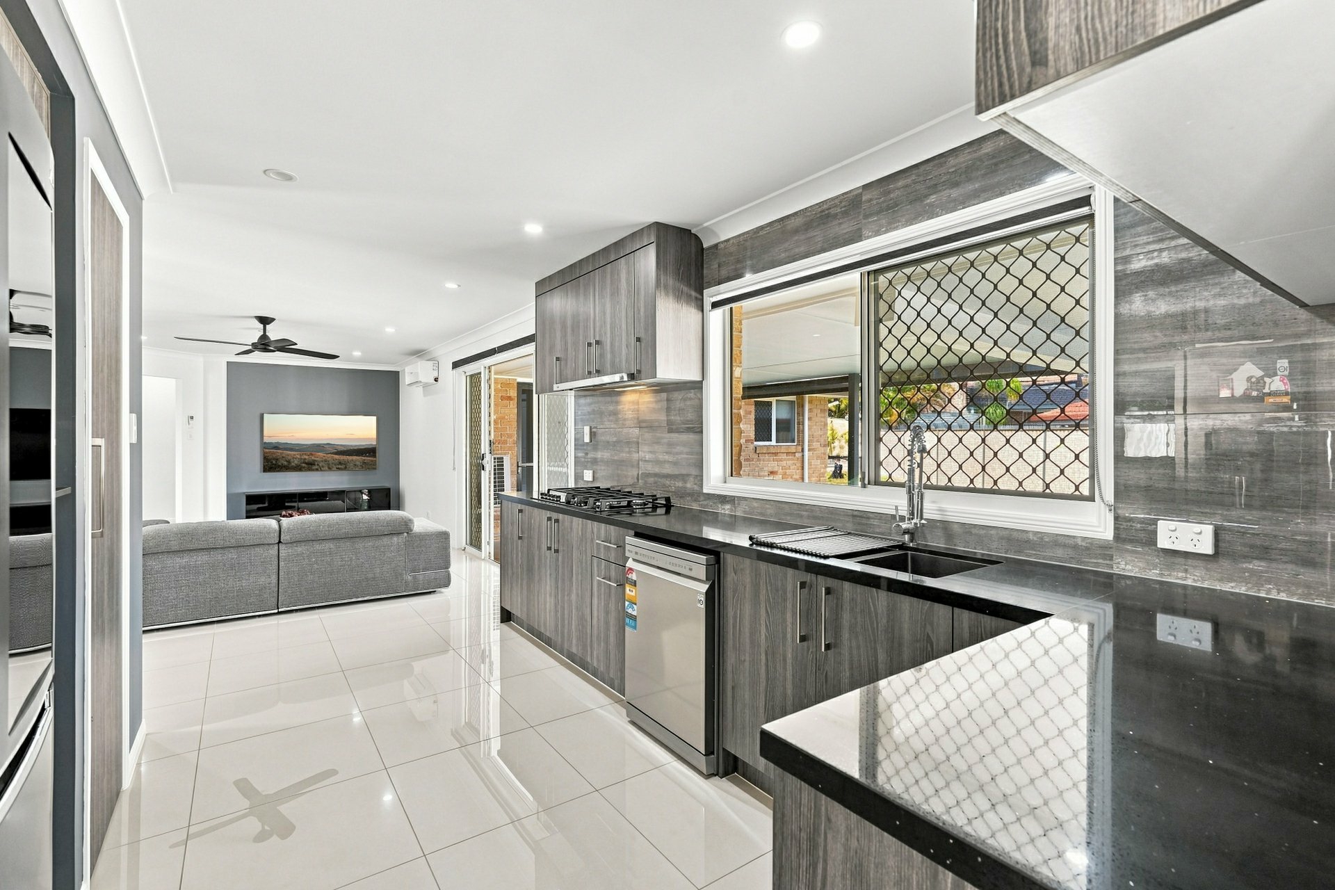 3 Ironbark Place — photo 8 of 29