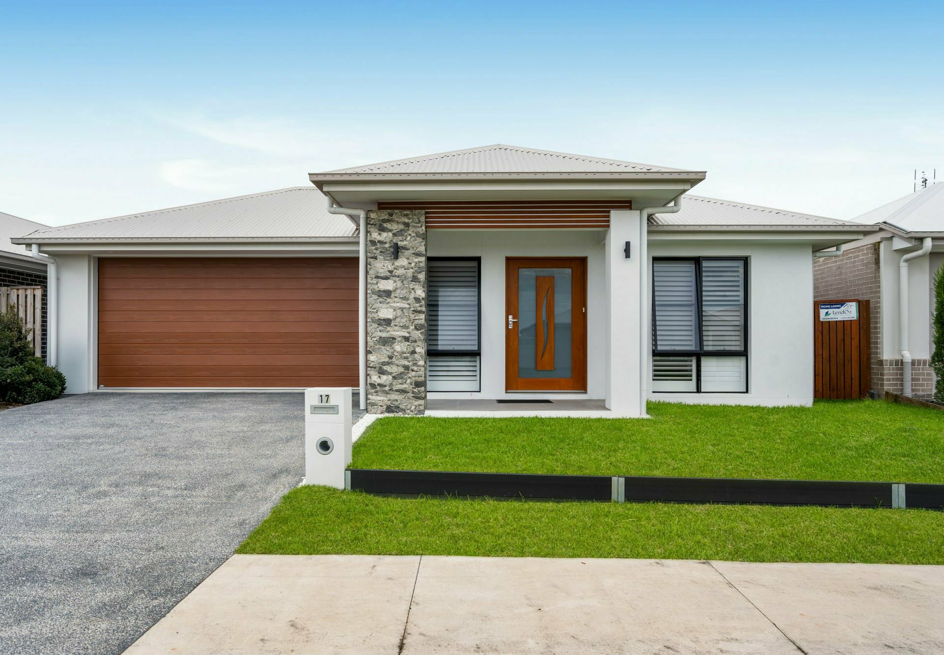 17 Zeil Crescent — photo from LJ Hooker Browns Plains