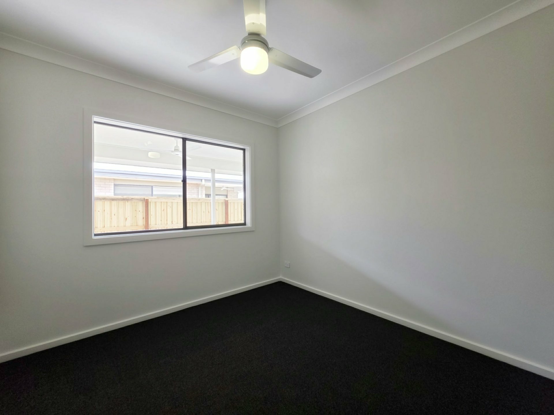 66 Greenhaven Boulevard — photo 23 of 30