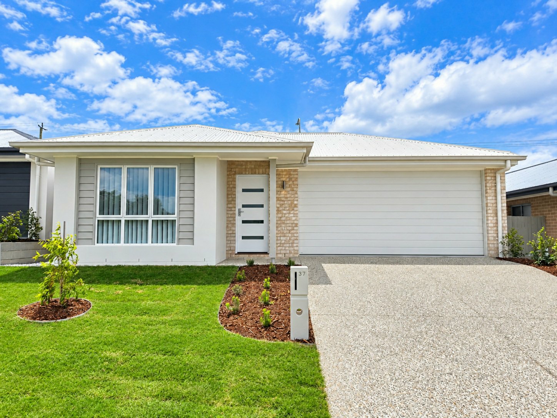 37 Jasper Crescent — photo from LJ Hooker Browns Plains