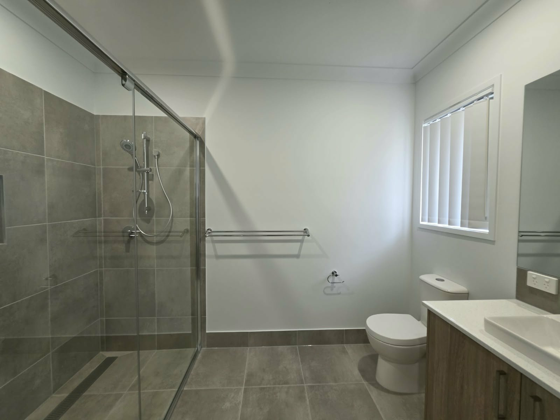 37 Jasper Crescent — photo 14 of 19