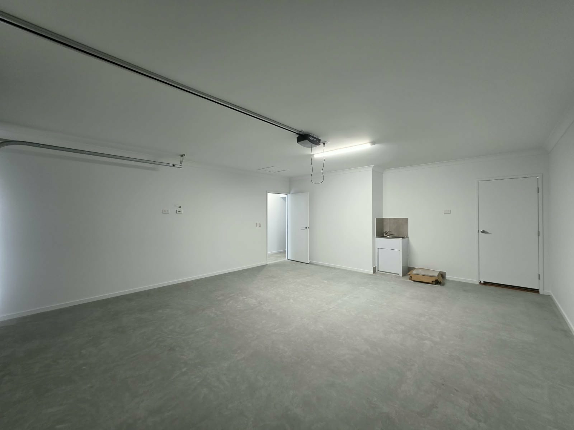 37 Jasper Crescent — photo 15 of 19