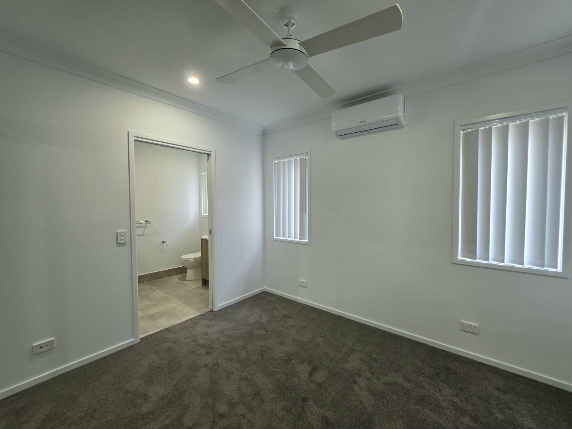 37 Jasper Crescent — photo 16 of 19