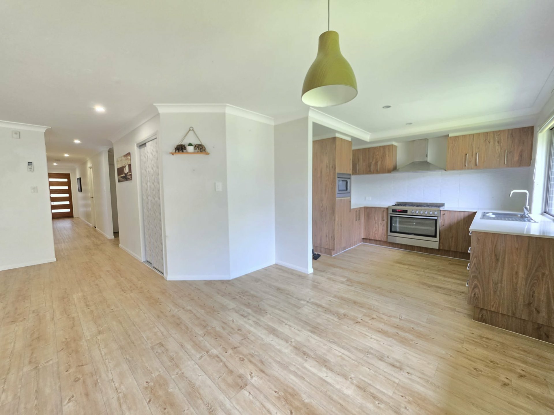 22 Portree Crescent — photo 7 of 16