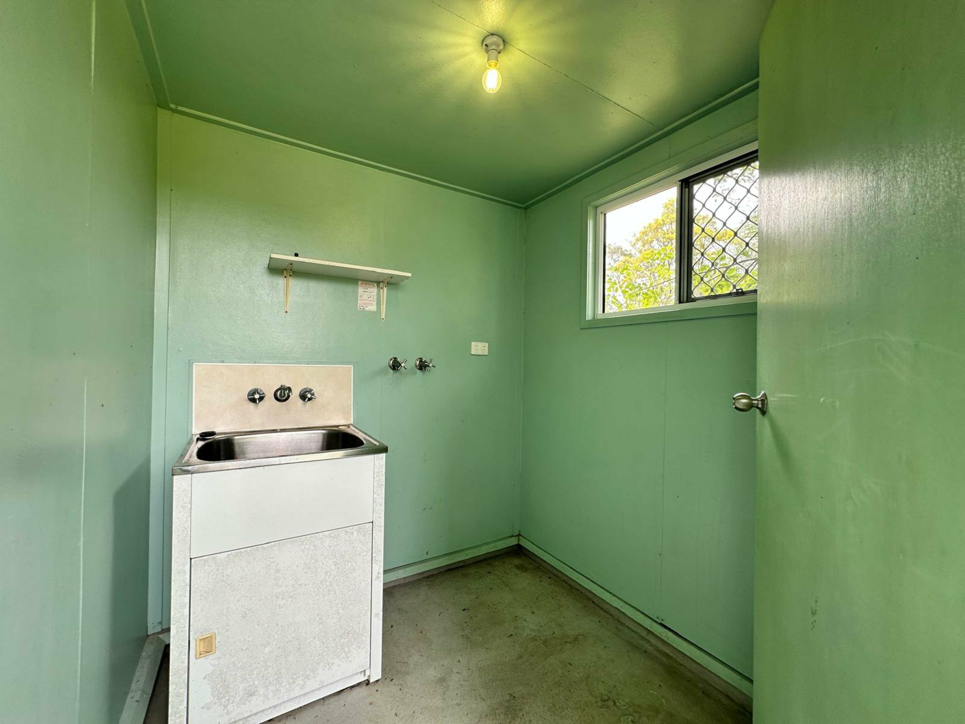 25 Ferricks Street — photo 10 of 14