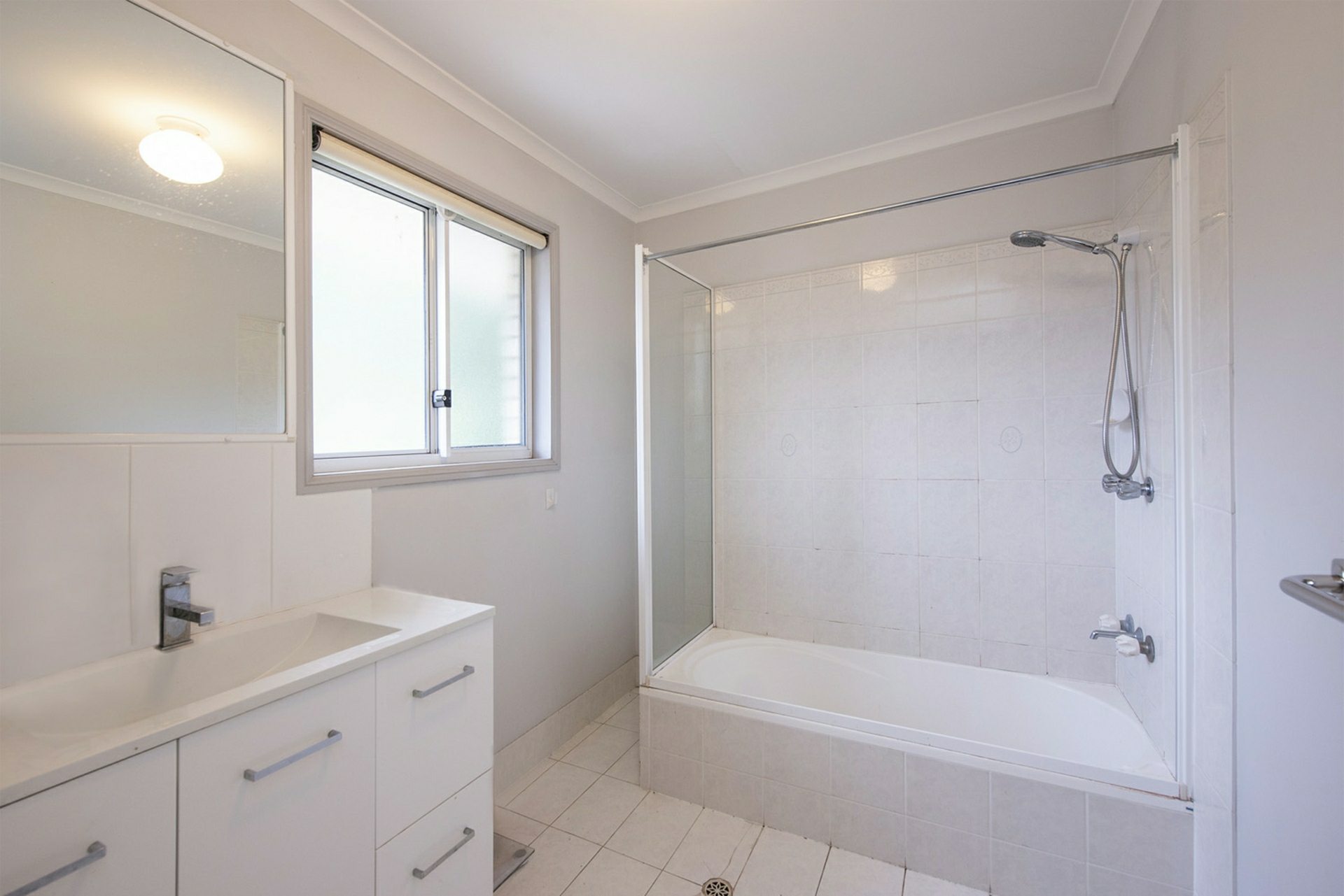 Unit 52/15 Vitko Street — photo 8 of 12
