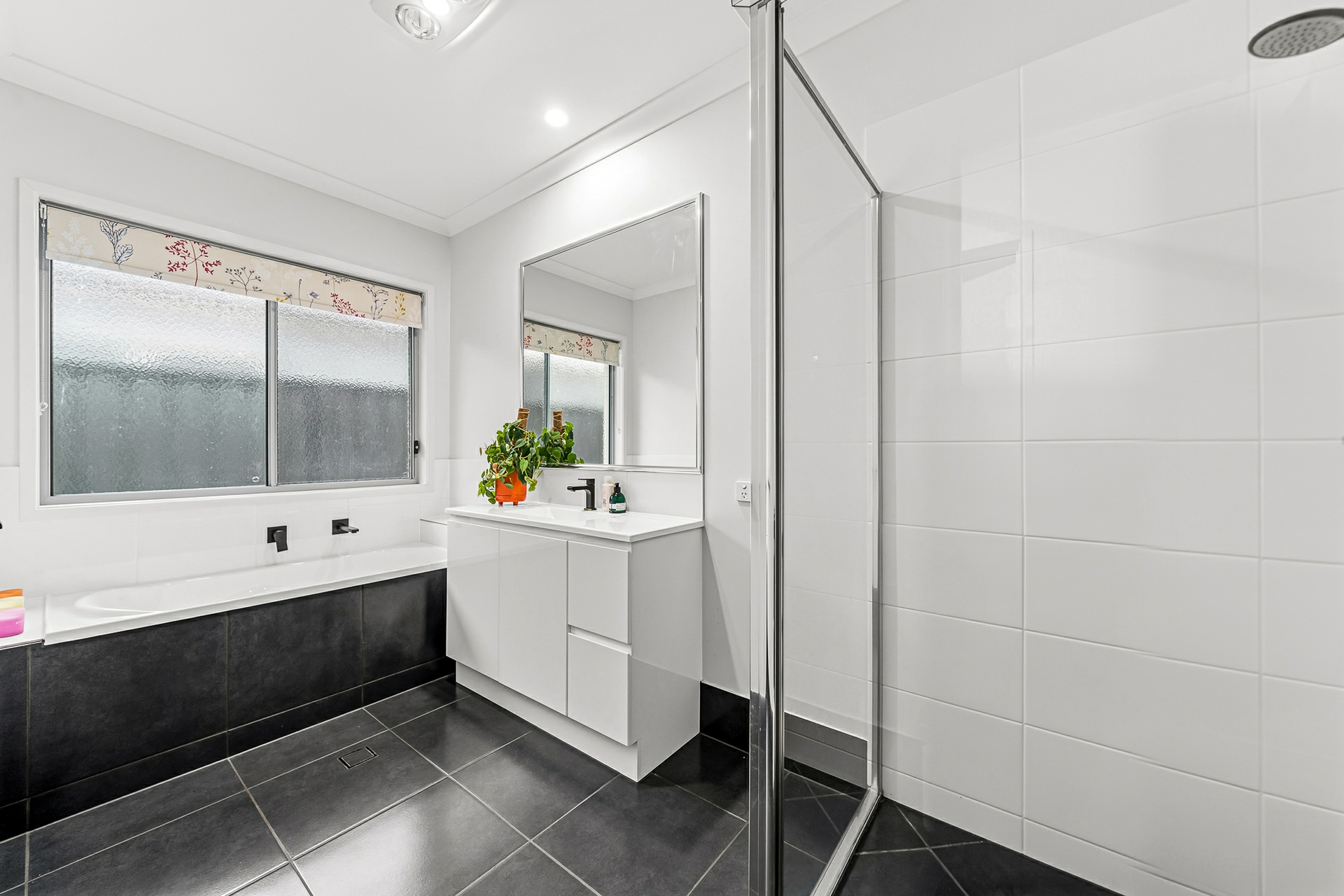 31 Whitehaven Street — photo 14 of 17