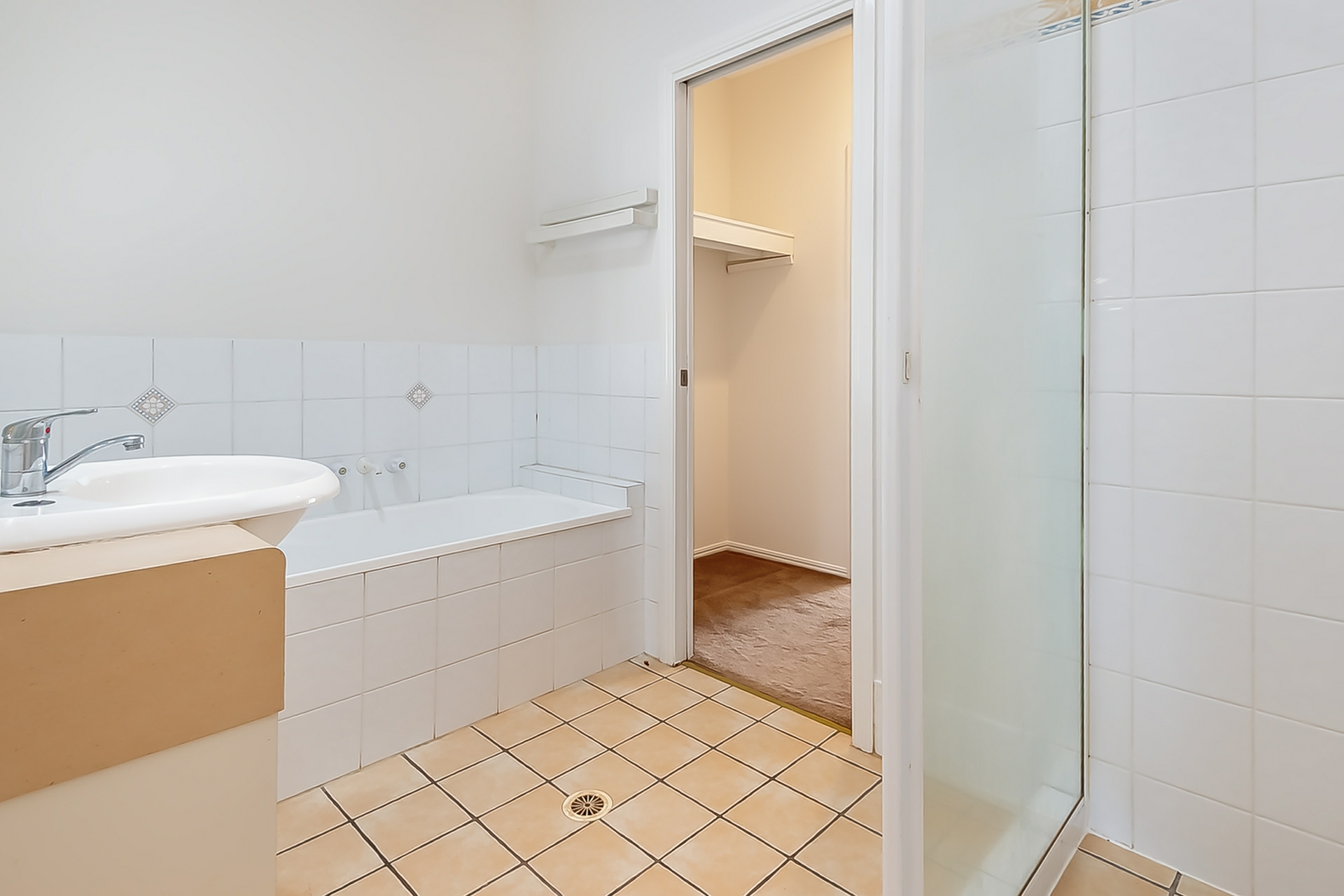 58 St James Street — photo 5 of 12