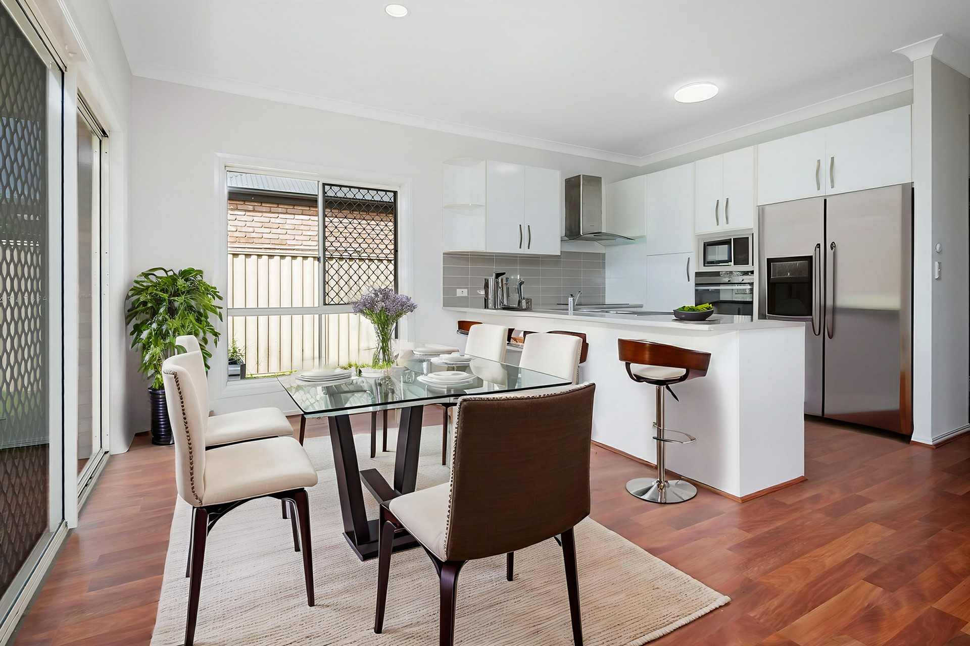 58 St James Street — photo 10 of 12