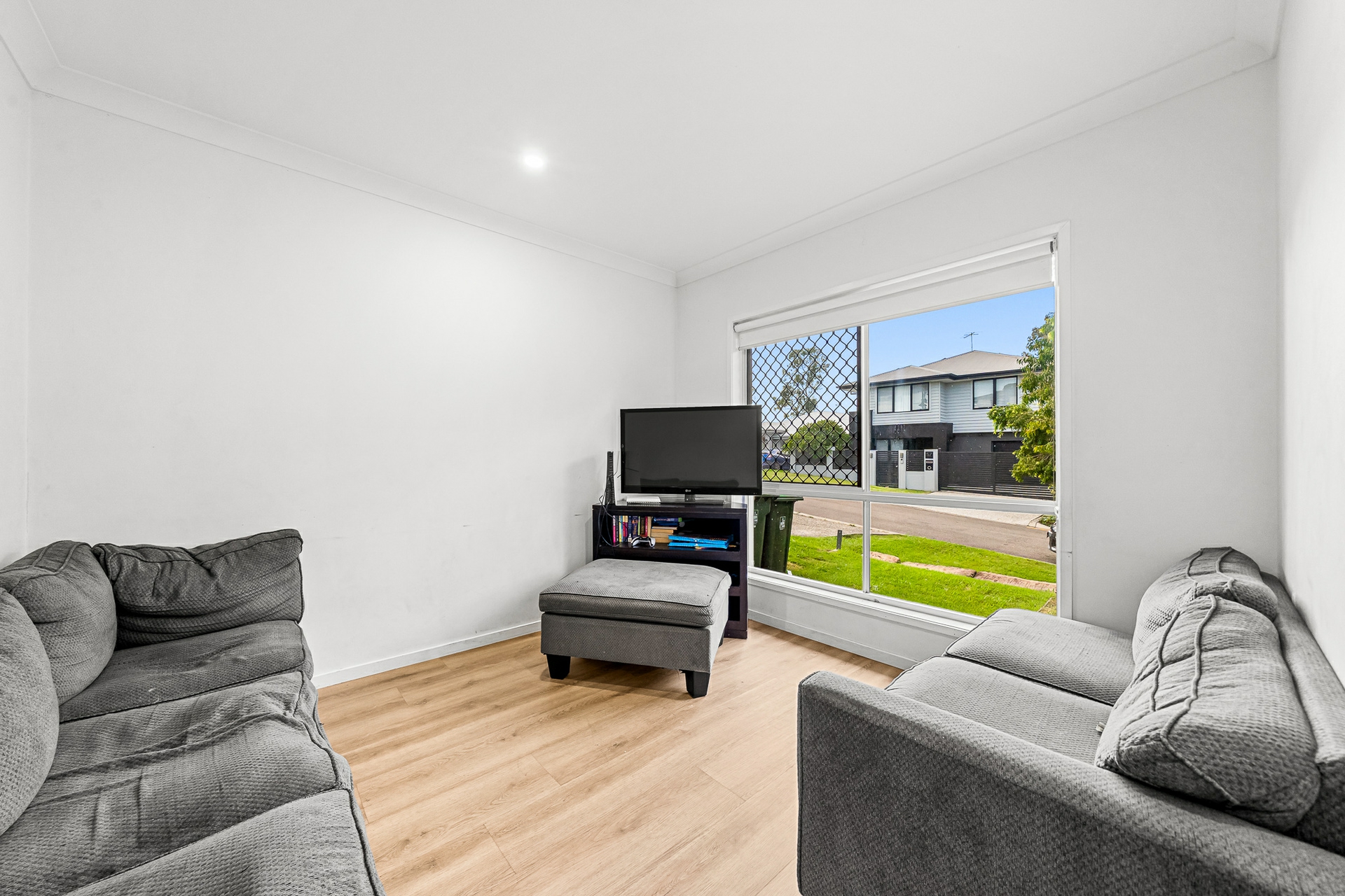 24 Atlantic Place — photo 4 of 12