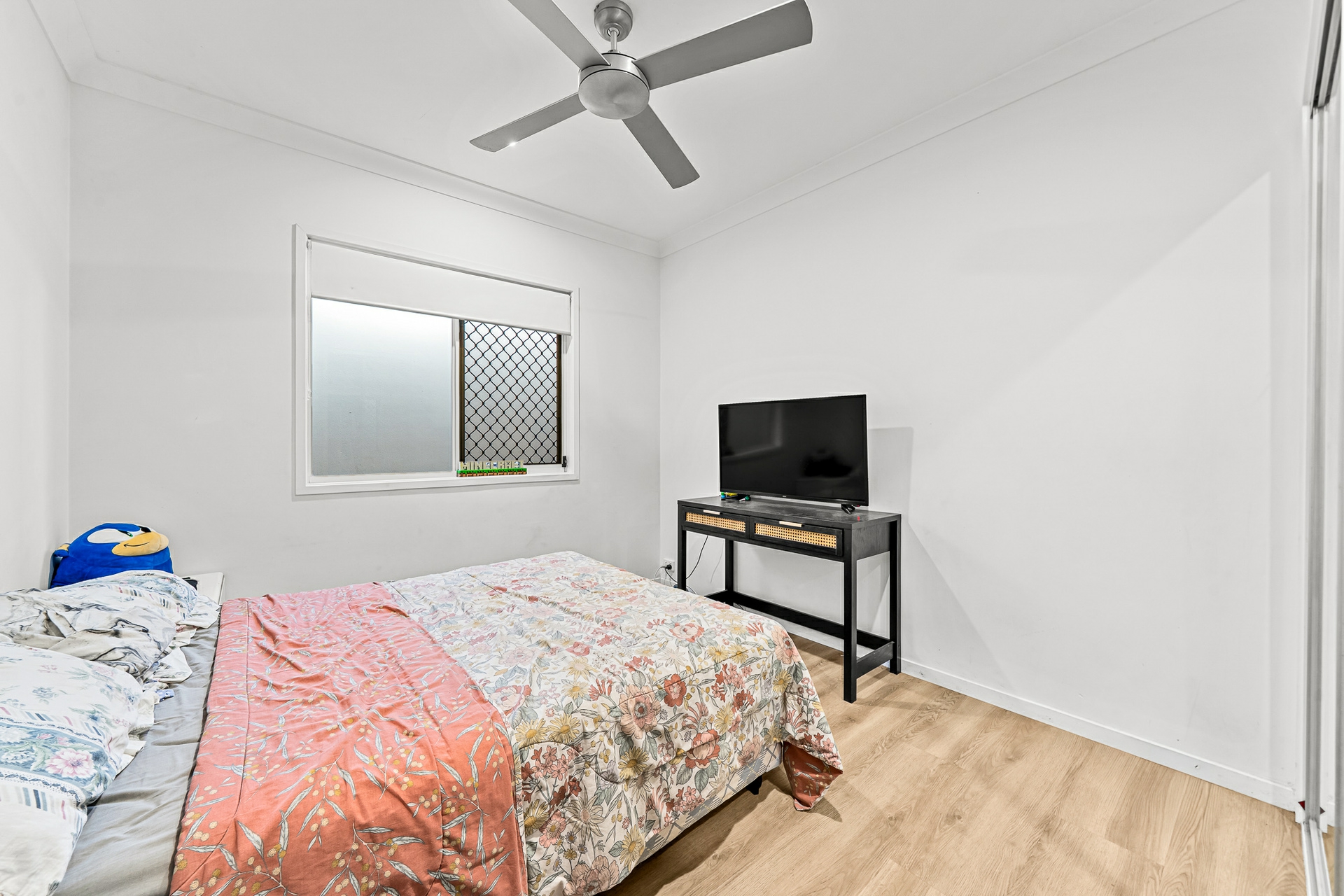24 Atlantic Place — photo 8 of 12