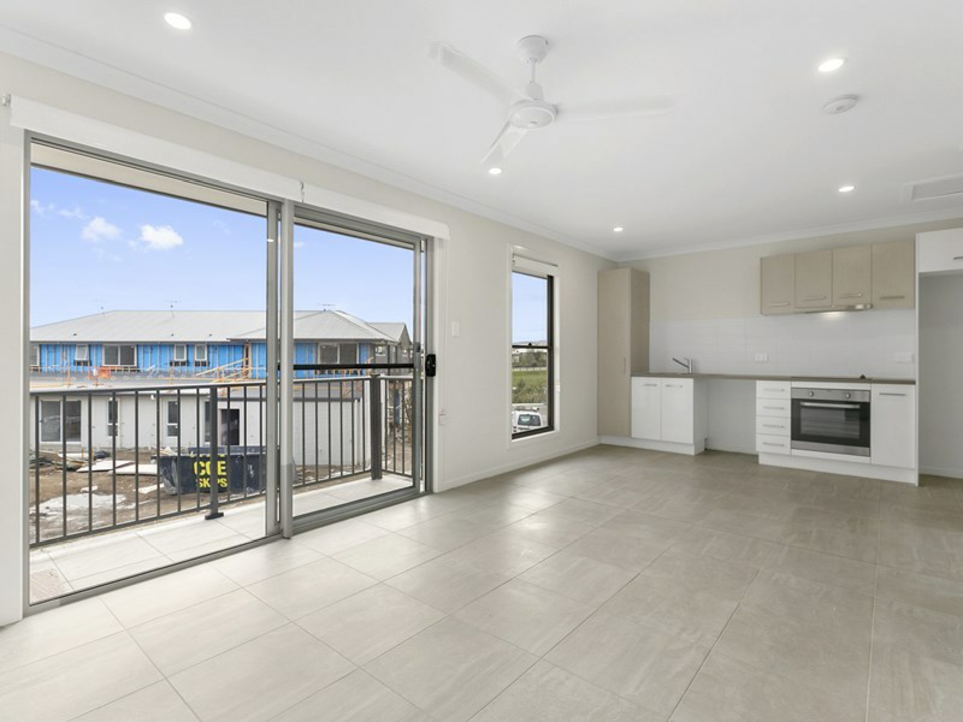 83 Lamington Drive — photo 13 of 18