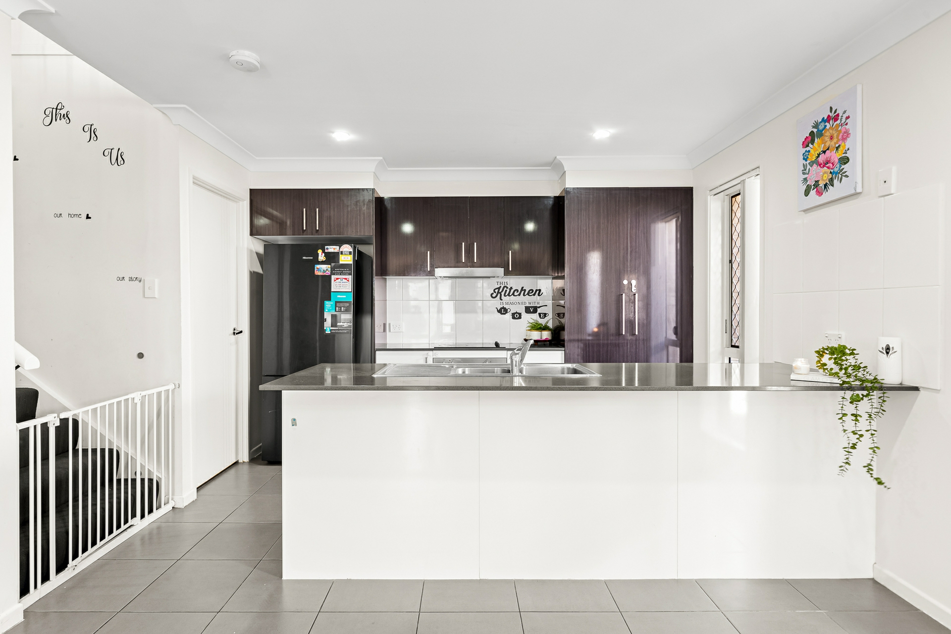 10/15 Grandly Street — photo 6 of 18