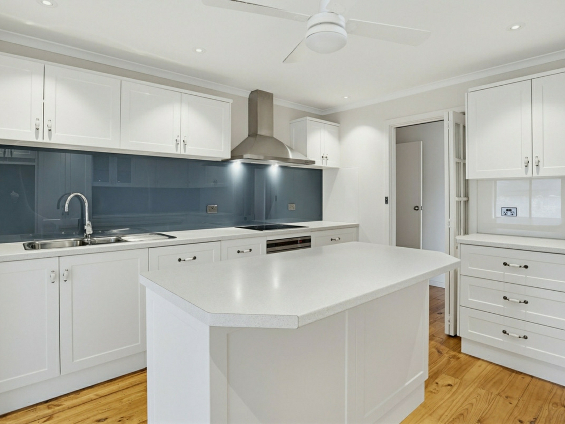 29 Kangarilla Road — photo 3 of 15