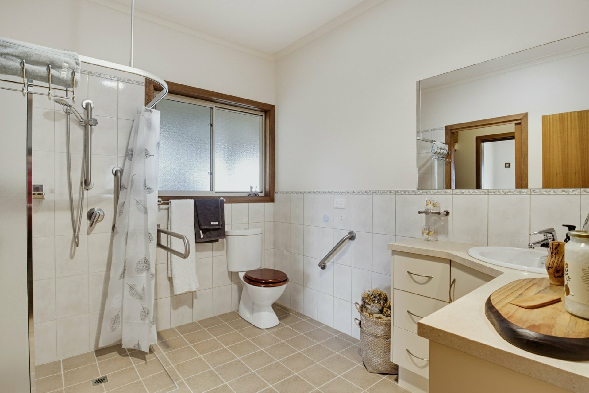 116 Rowley Road — photo 14 of 22