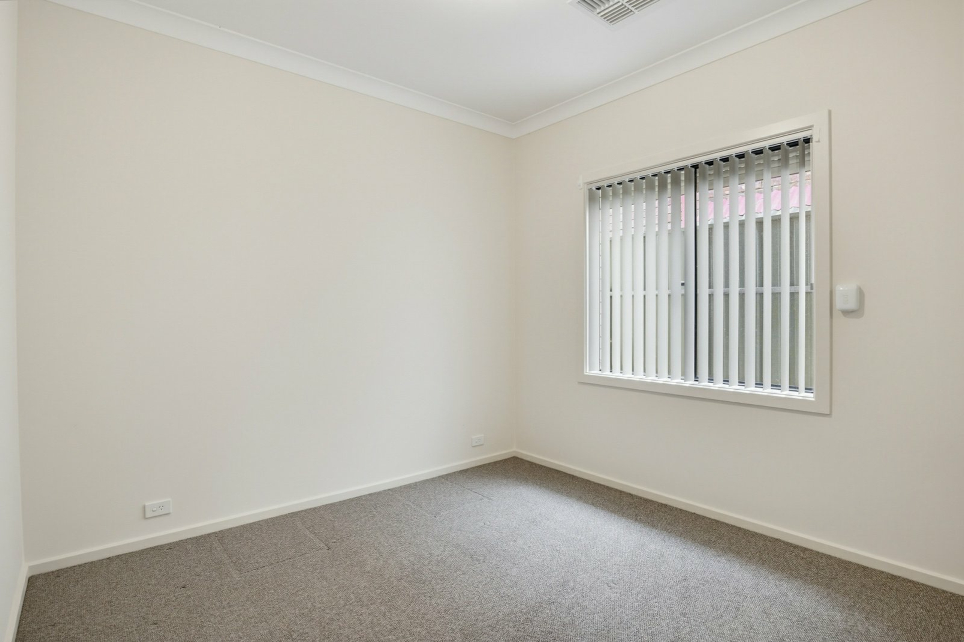 8A Wigham Road — photo 5 of 22