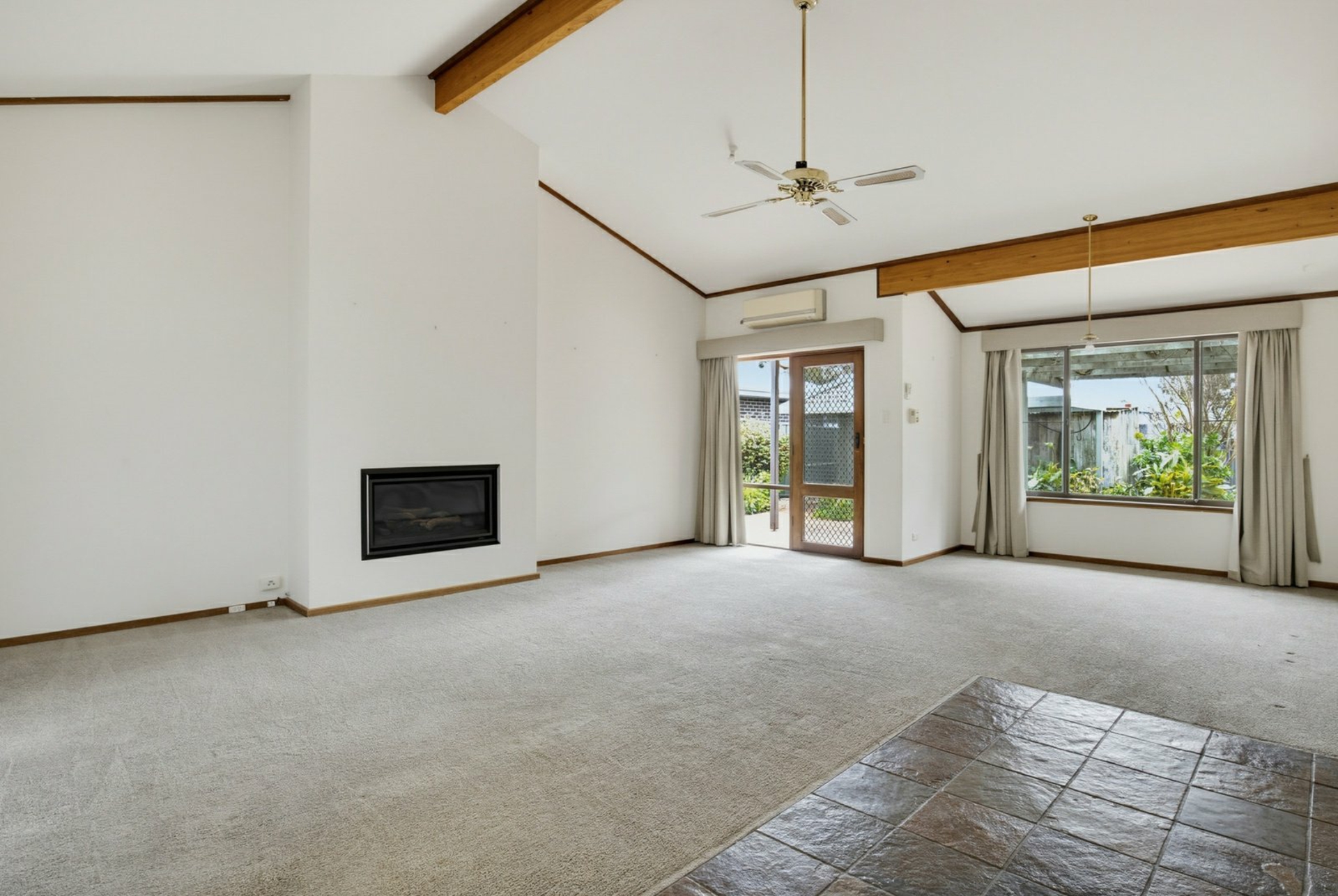 11 Lalina Street — photo 6 of 27