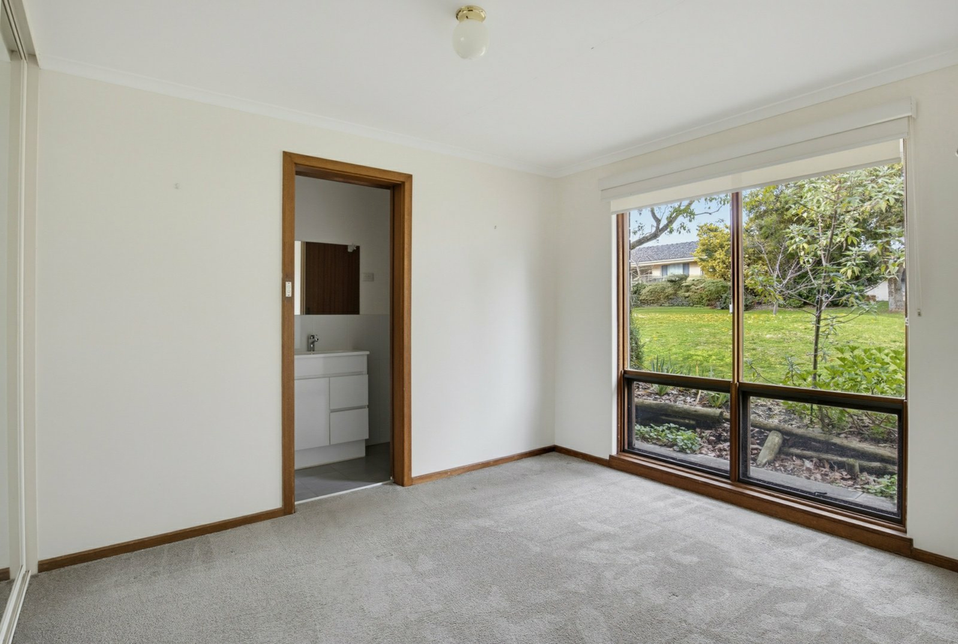 11 Lalina Street — photo 17 of 27