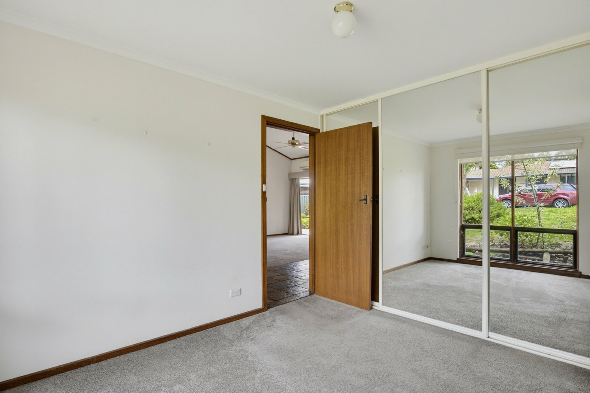 11 Lalina Street — photo 19 of 27