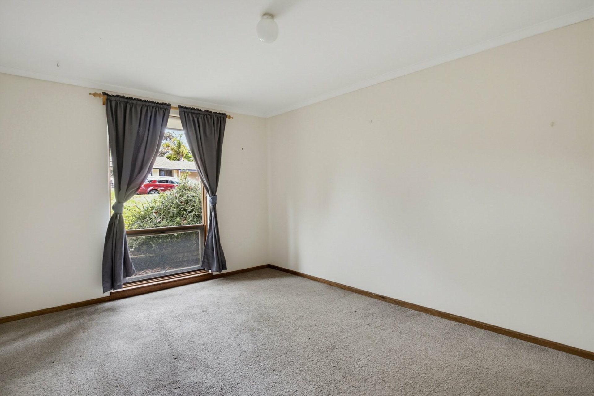11 Lalina Street — photo 20 of 27