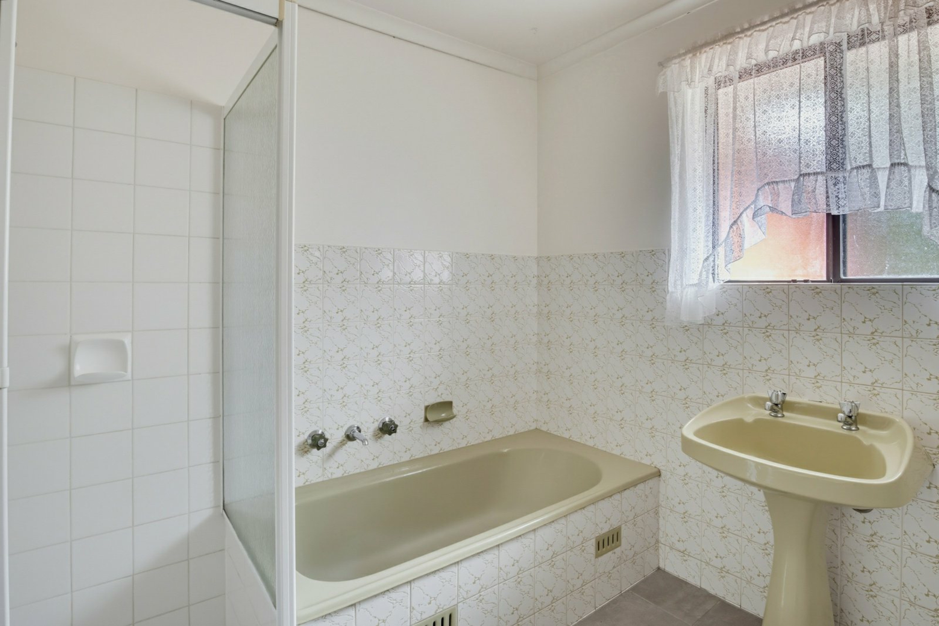 11 Lalina Street — photo 23 of 27