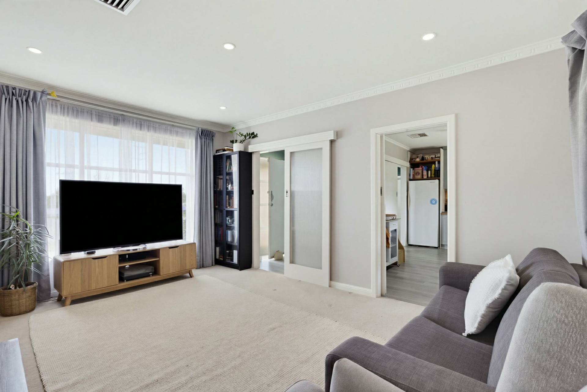 39 Maxwell Road — photo 4 of 20
