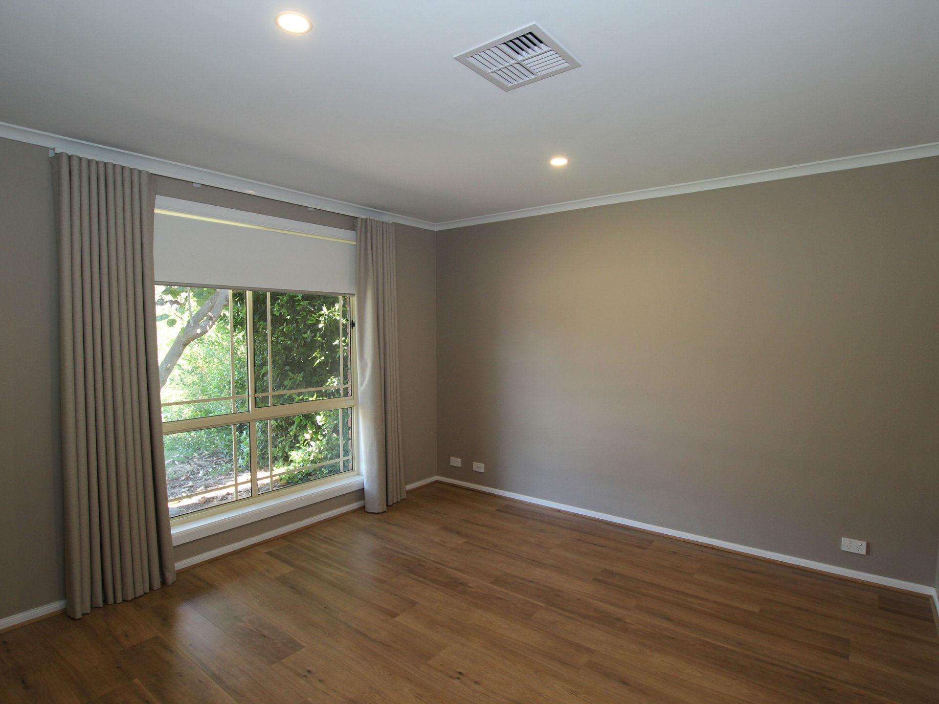 26 Barracoota Crescent — photo 7 of 16