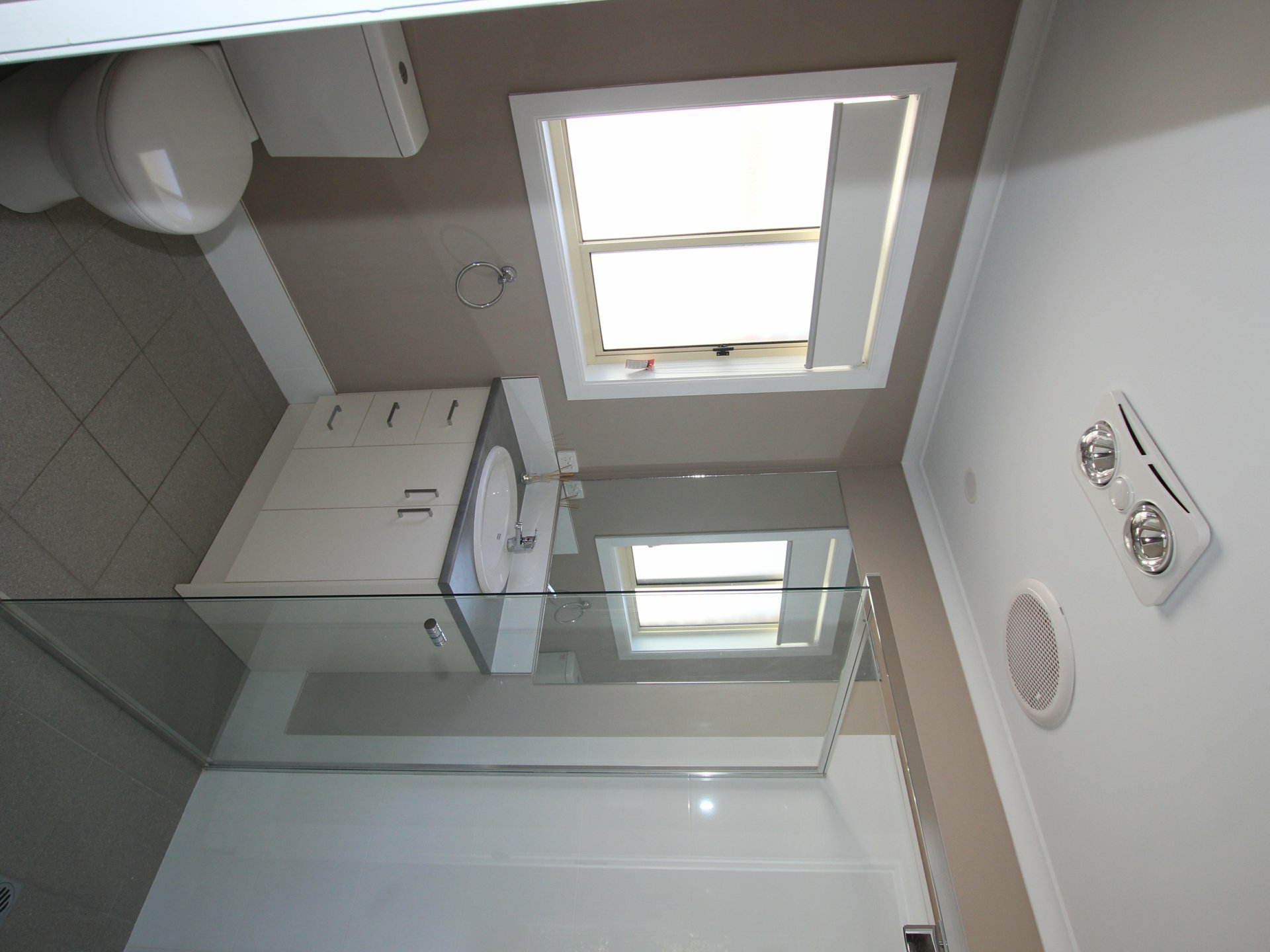 26 Barracoota Crescent — photo 9 of 16