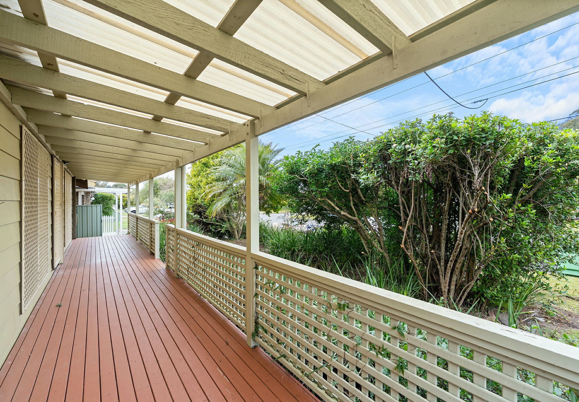 39 Thomas Walker Drive — photo 3 of 17
