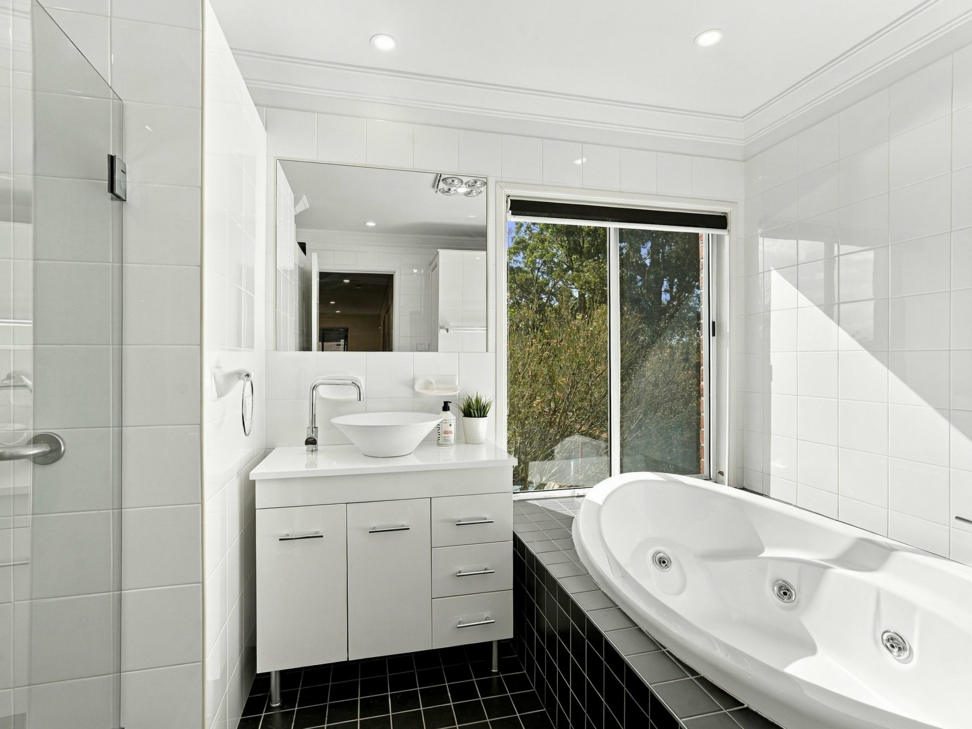 25 Stornaway Crescent — photo 18 of 23
