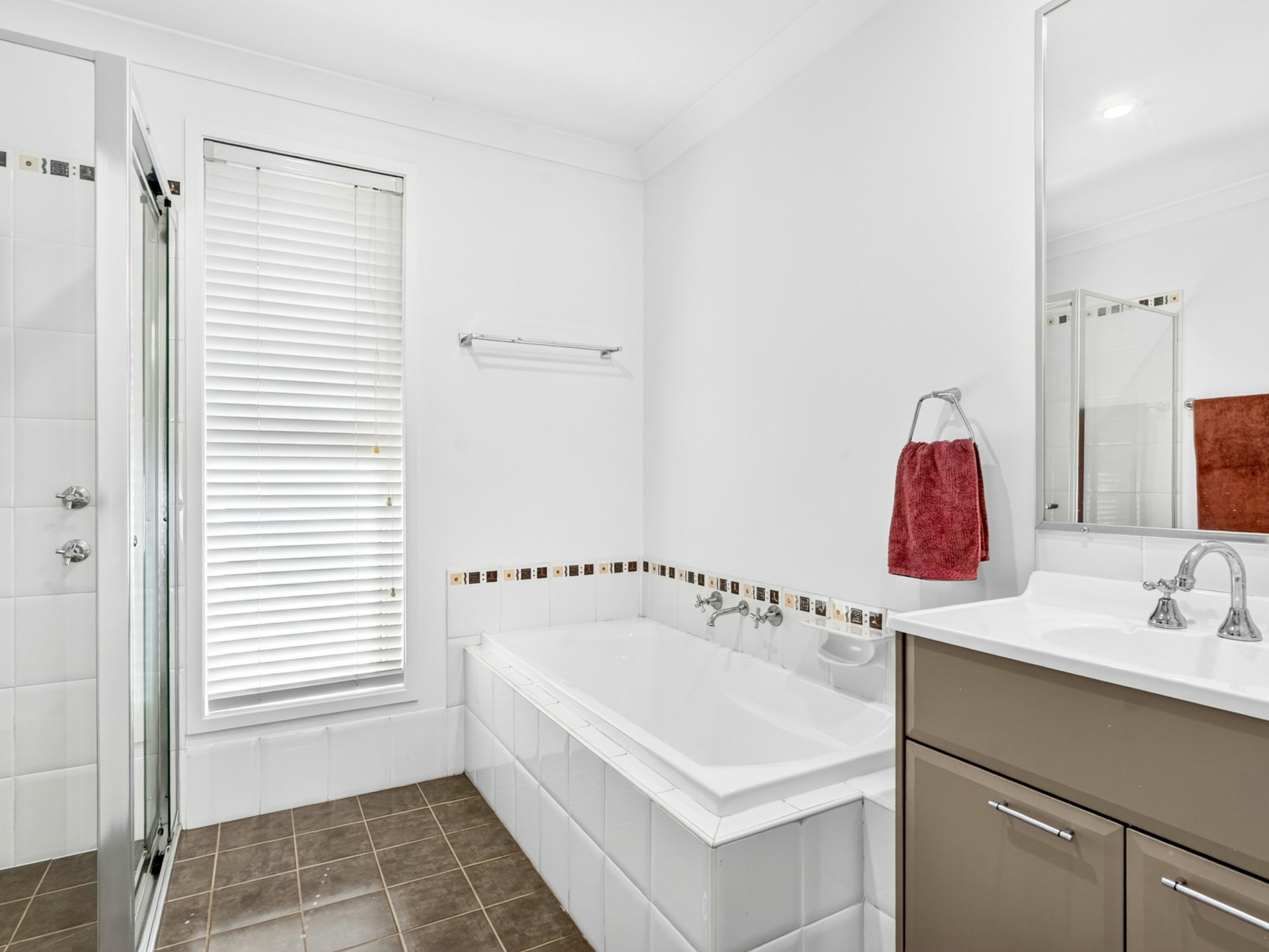 255 Cygnet Drive — photo 12 of 20