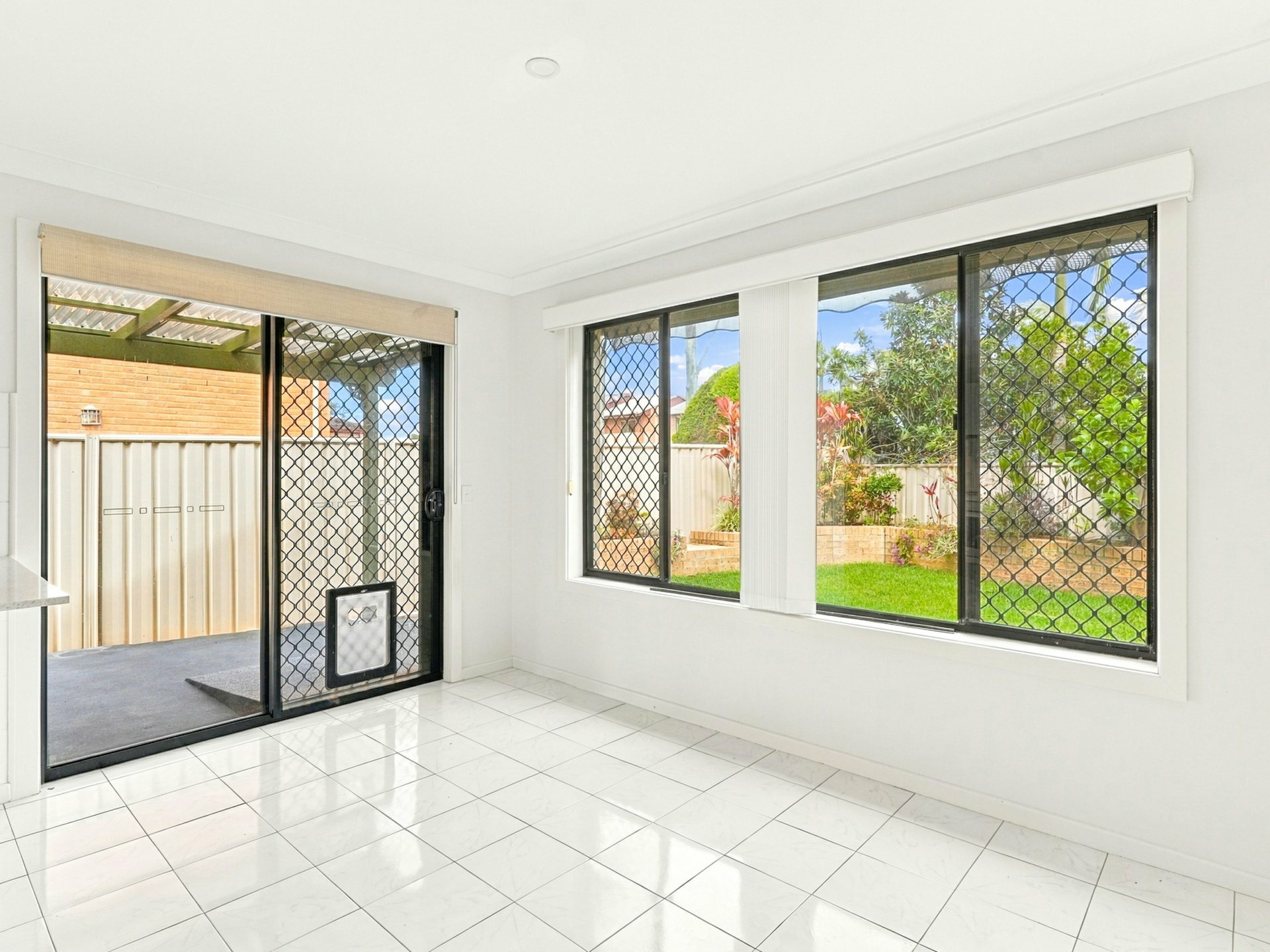 2/120 Bay Road — photo 4 of 9